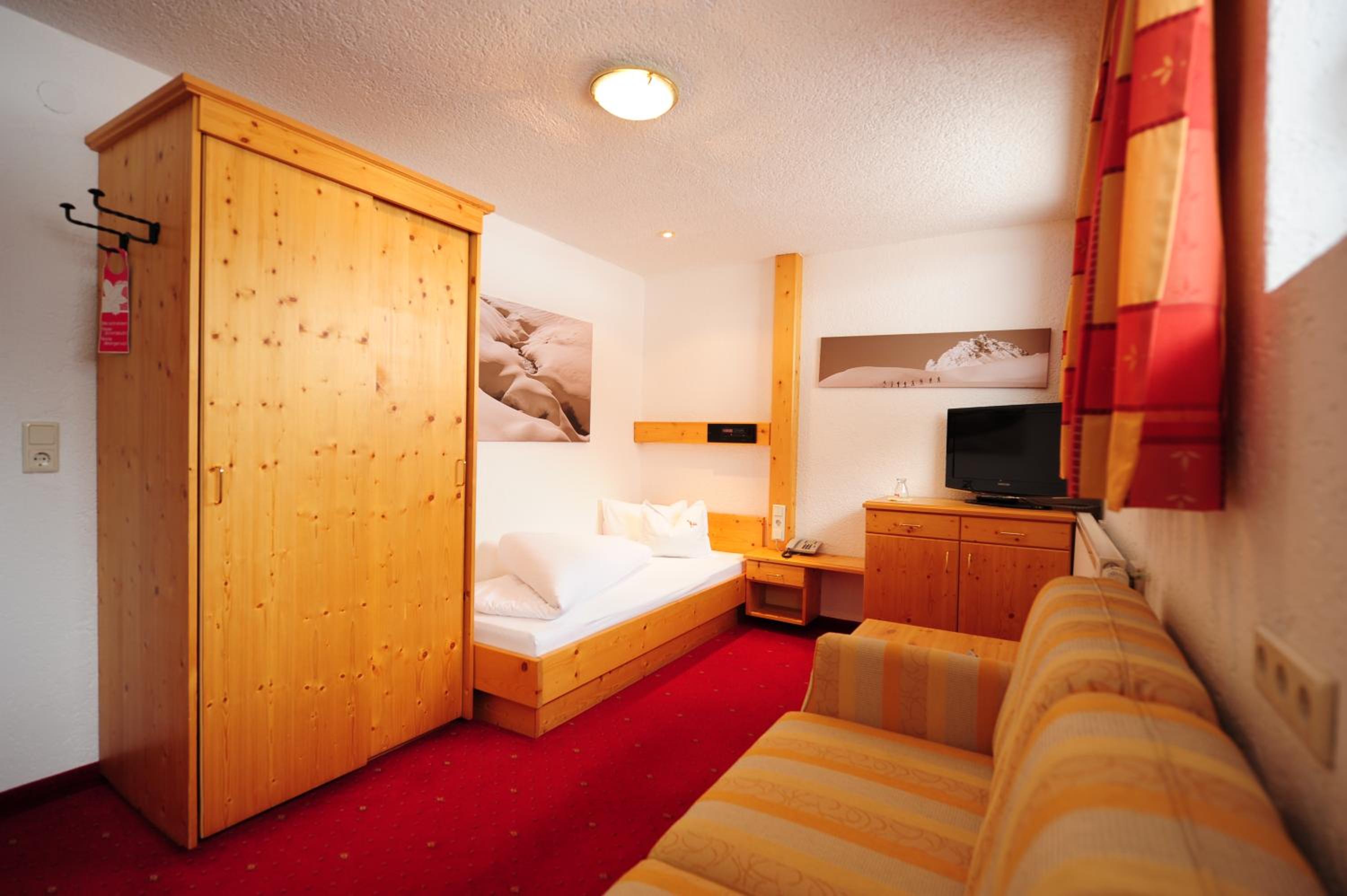 Single Room photo 1