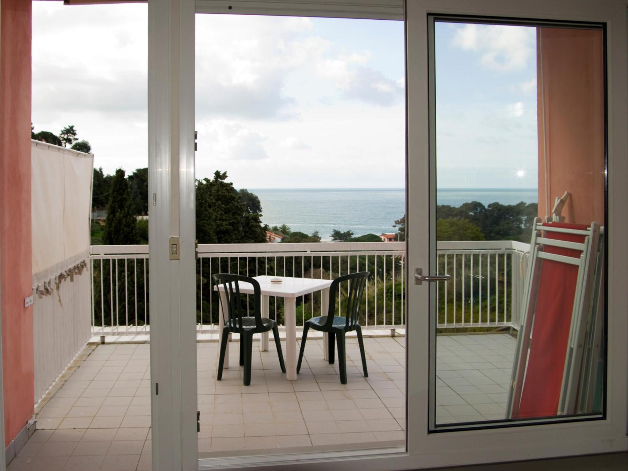 Double Room with Sea View - Photo 8