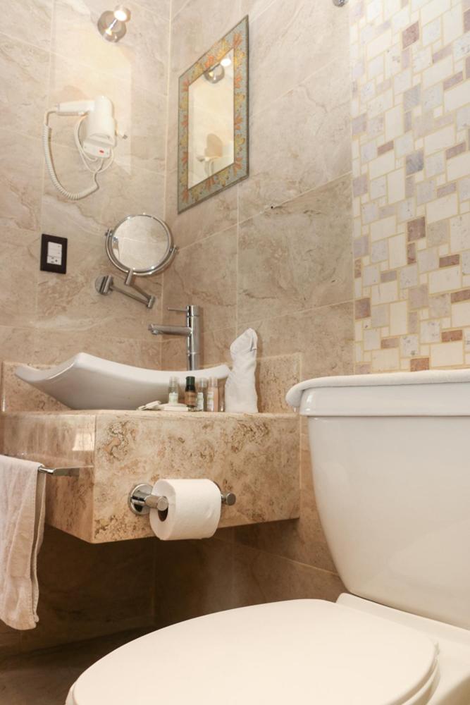 Double Or Twin Room photo 3