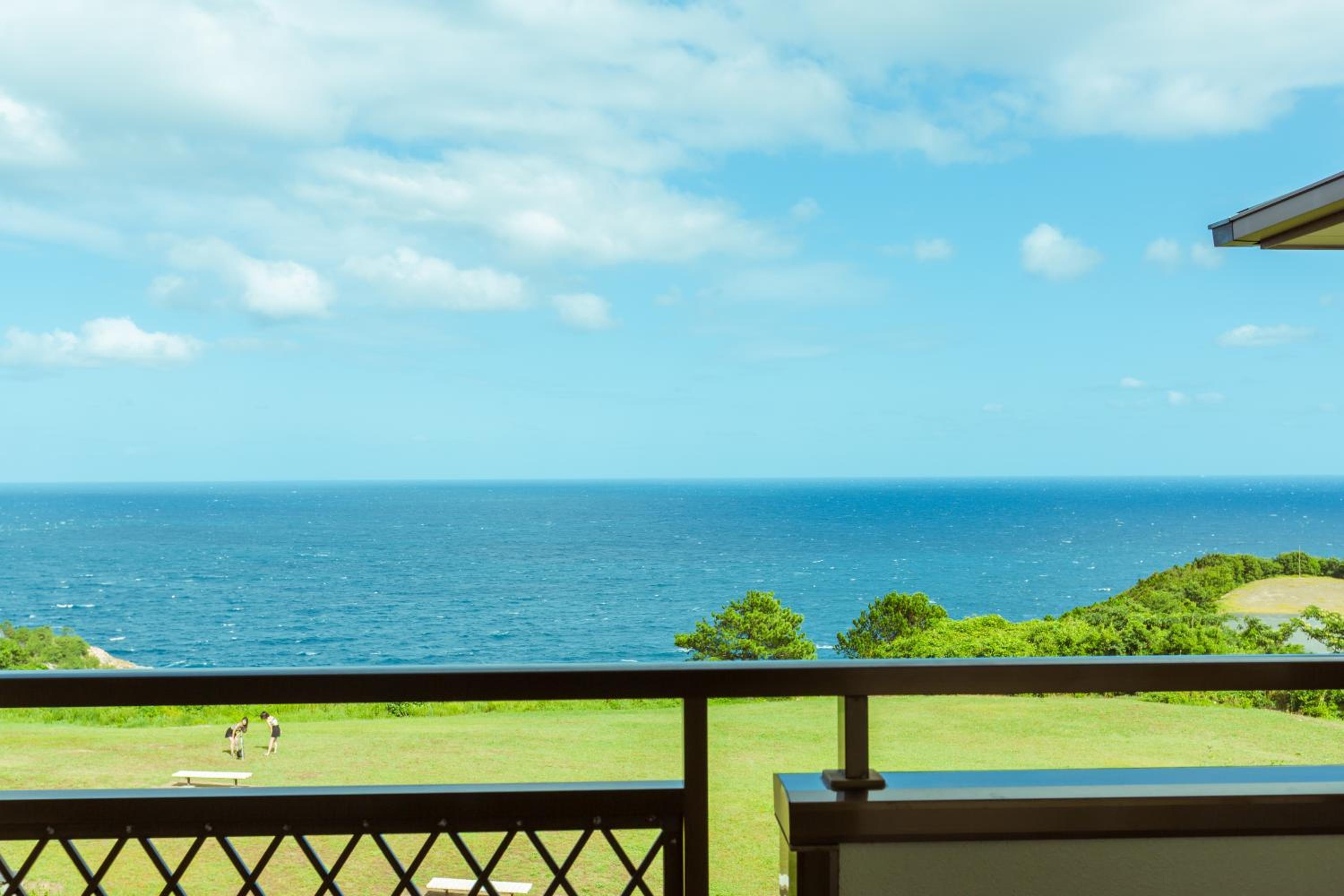 Double Room with Sea View - Photo 10