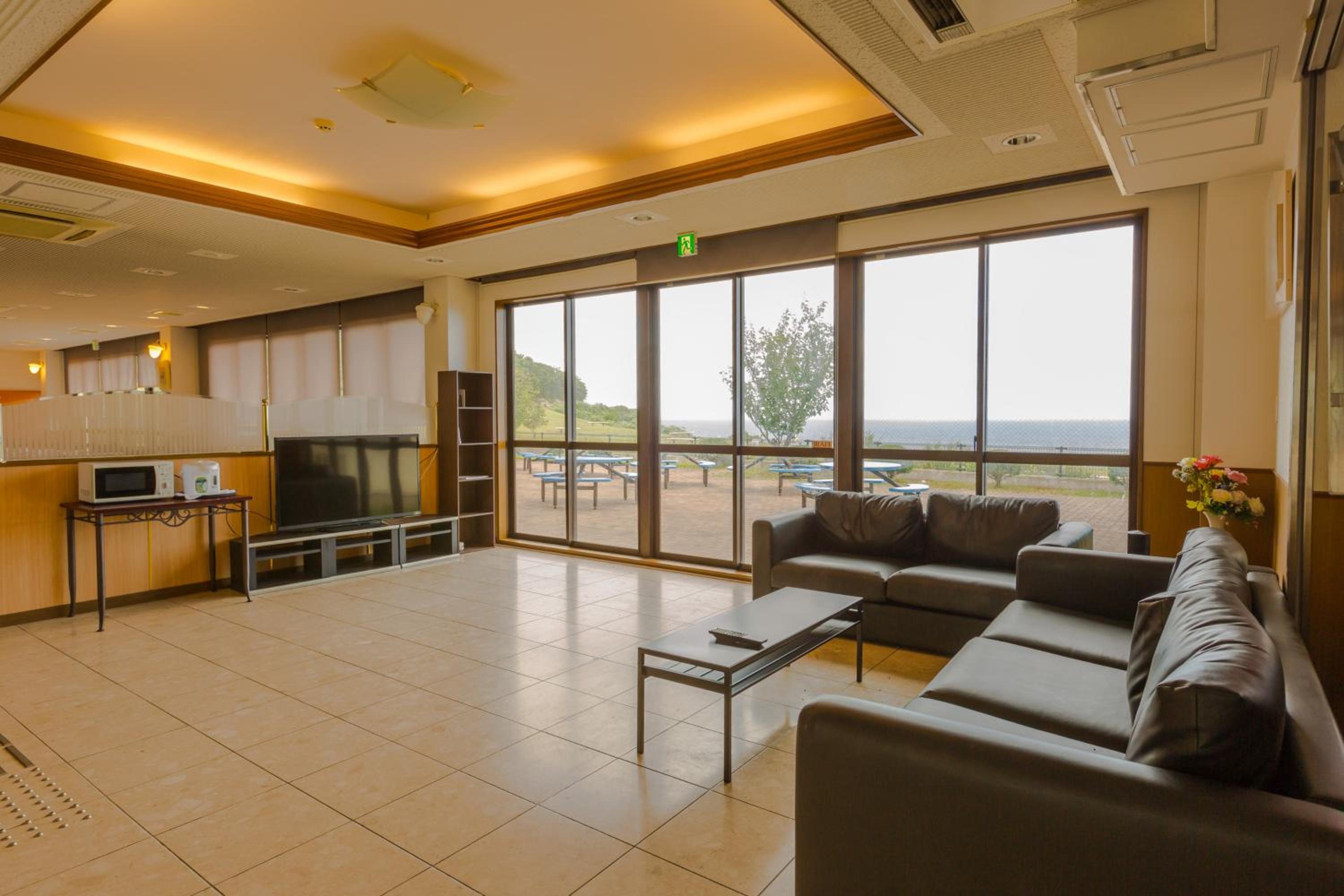 Double Room with Sea View - Photo 9