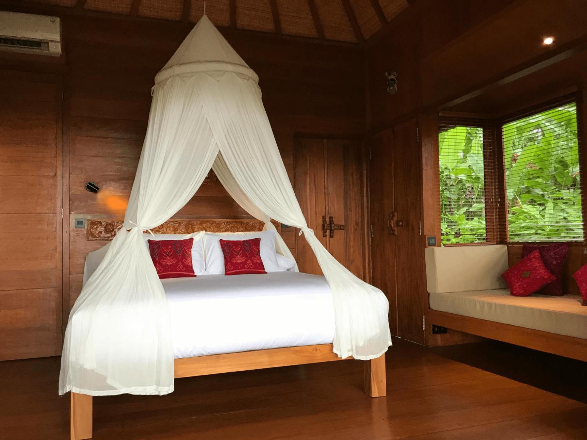 Villa Kelapa - Deluxe Bungalow with Rice Field View photo 3