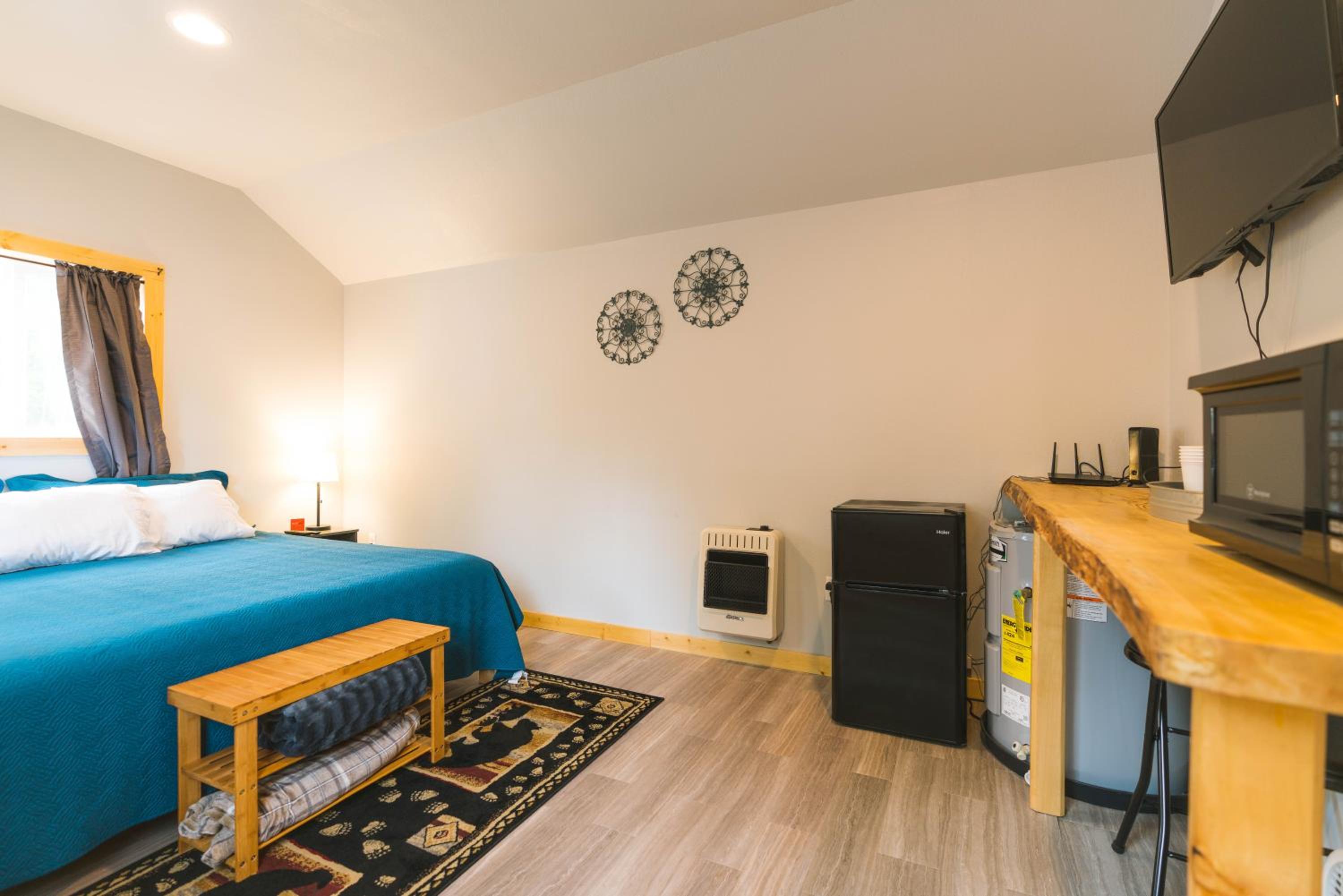 Deluxe King Room photo 2