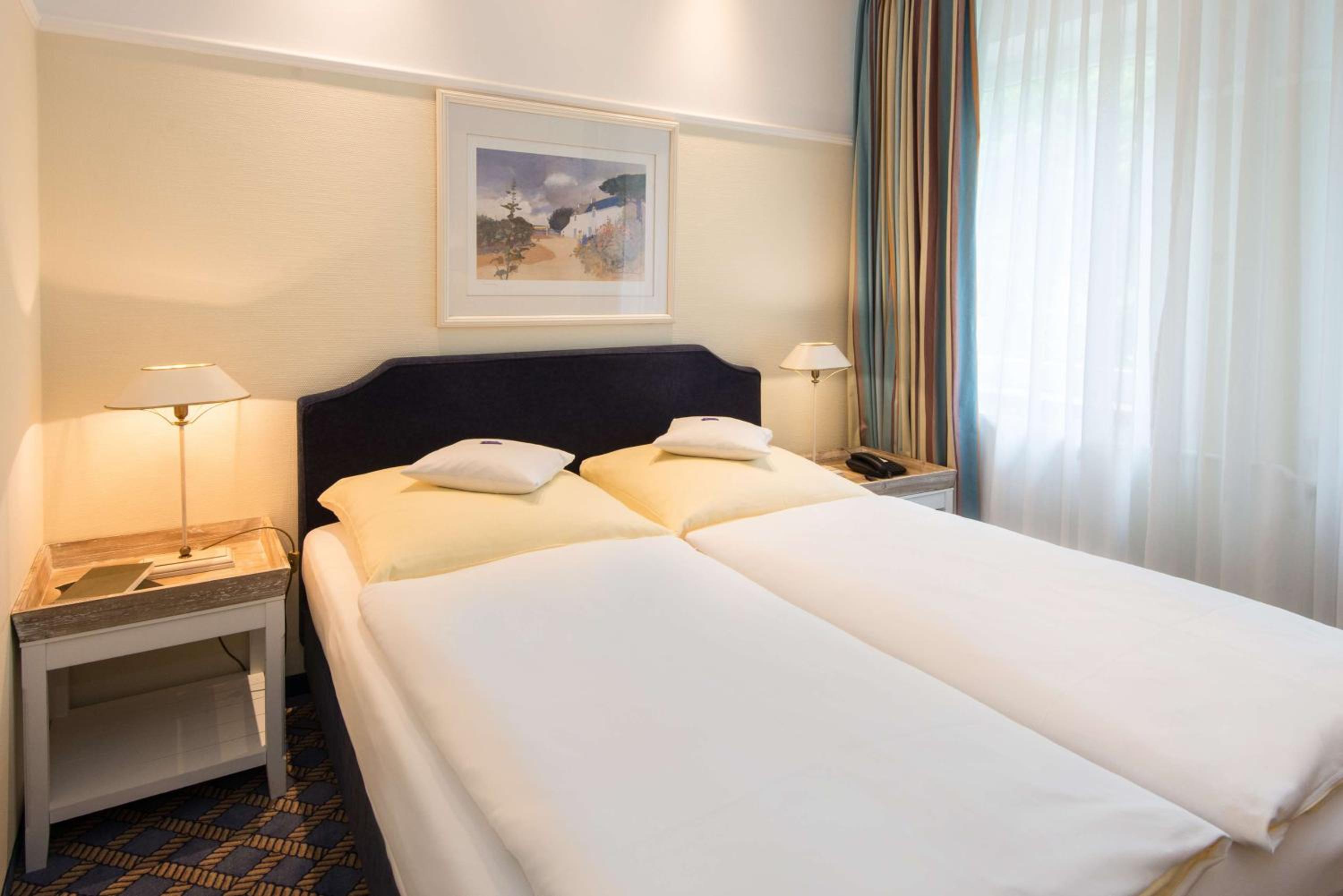 Standard Single Room - Photo 2