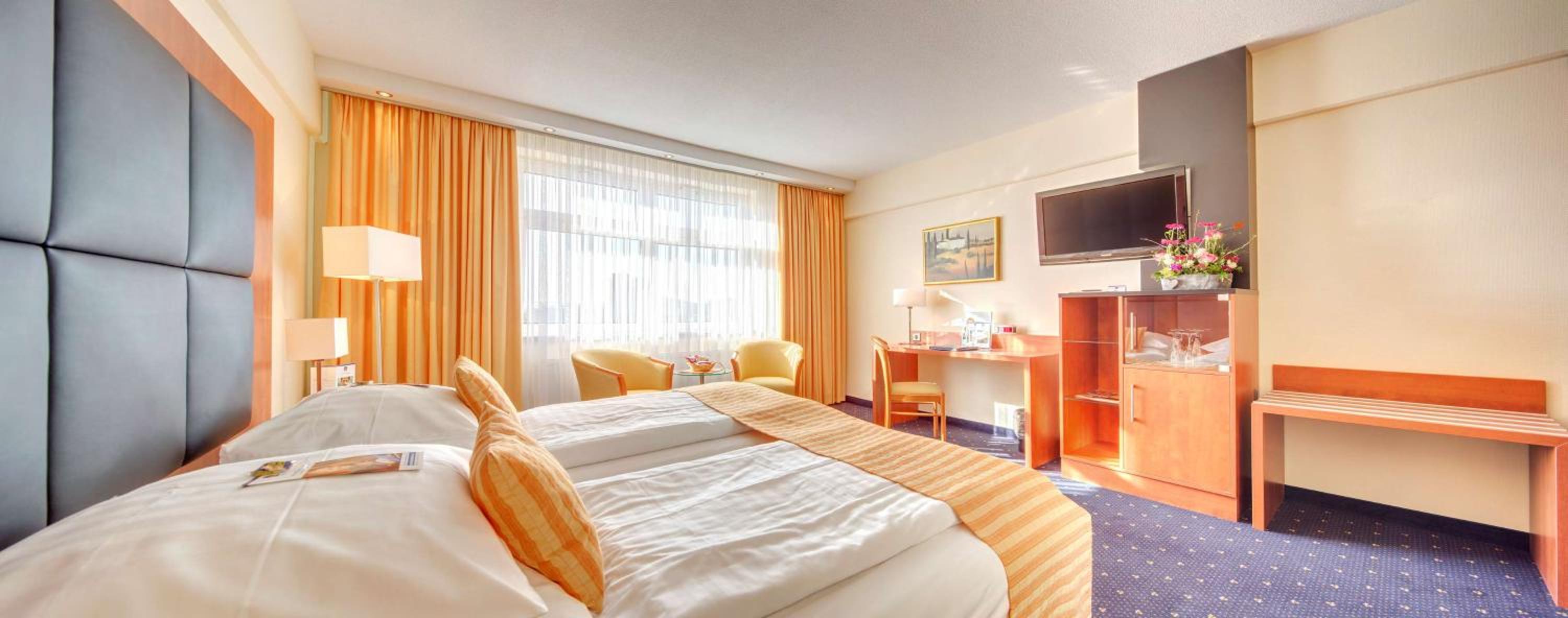 Executive Double Room with Double Bed - Photo 10