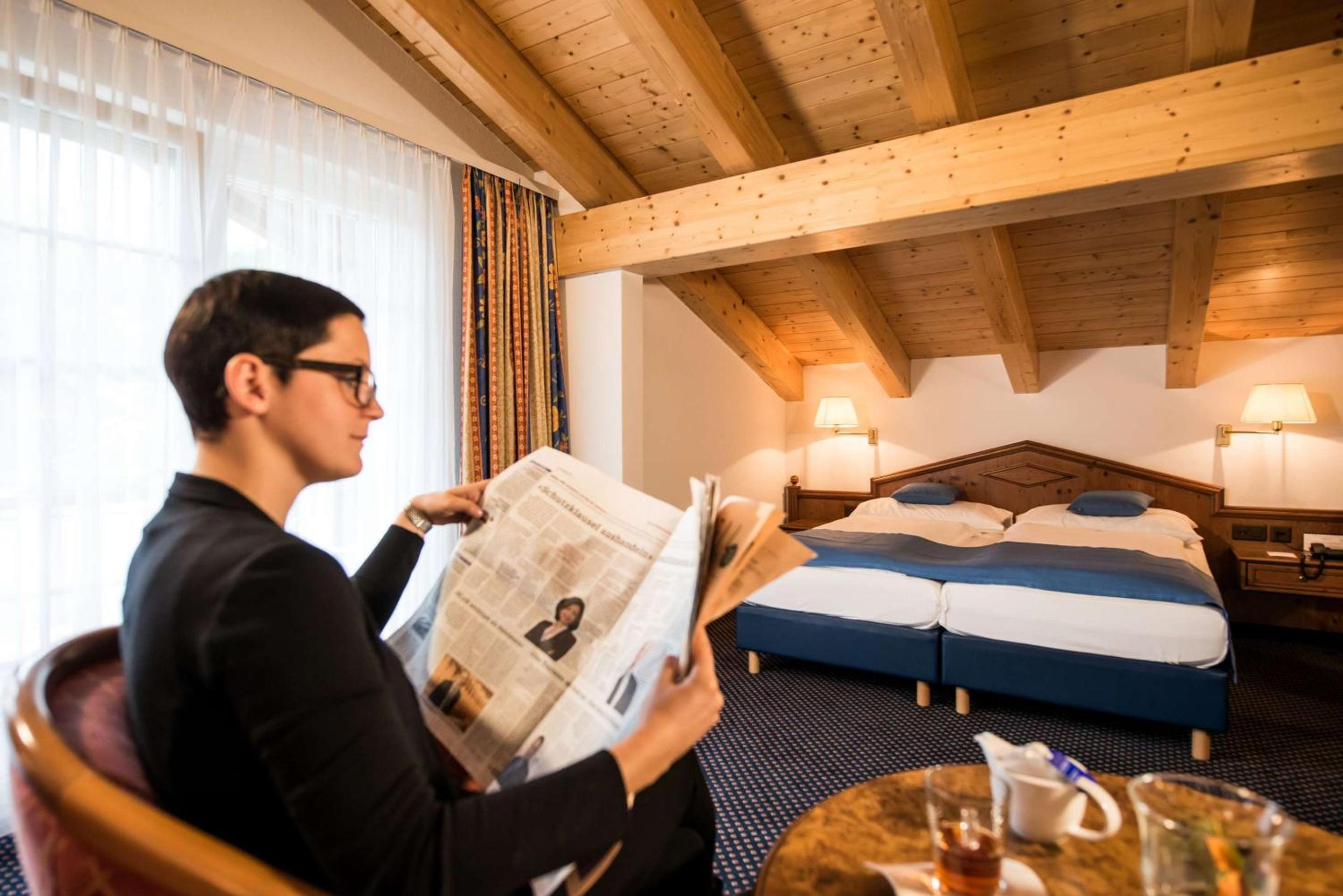 Junior Suite with Balcony - Photo 8