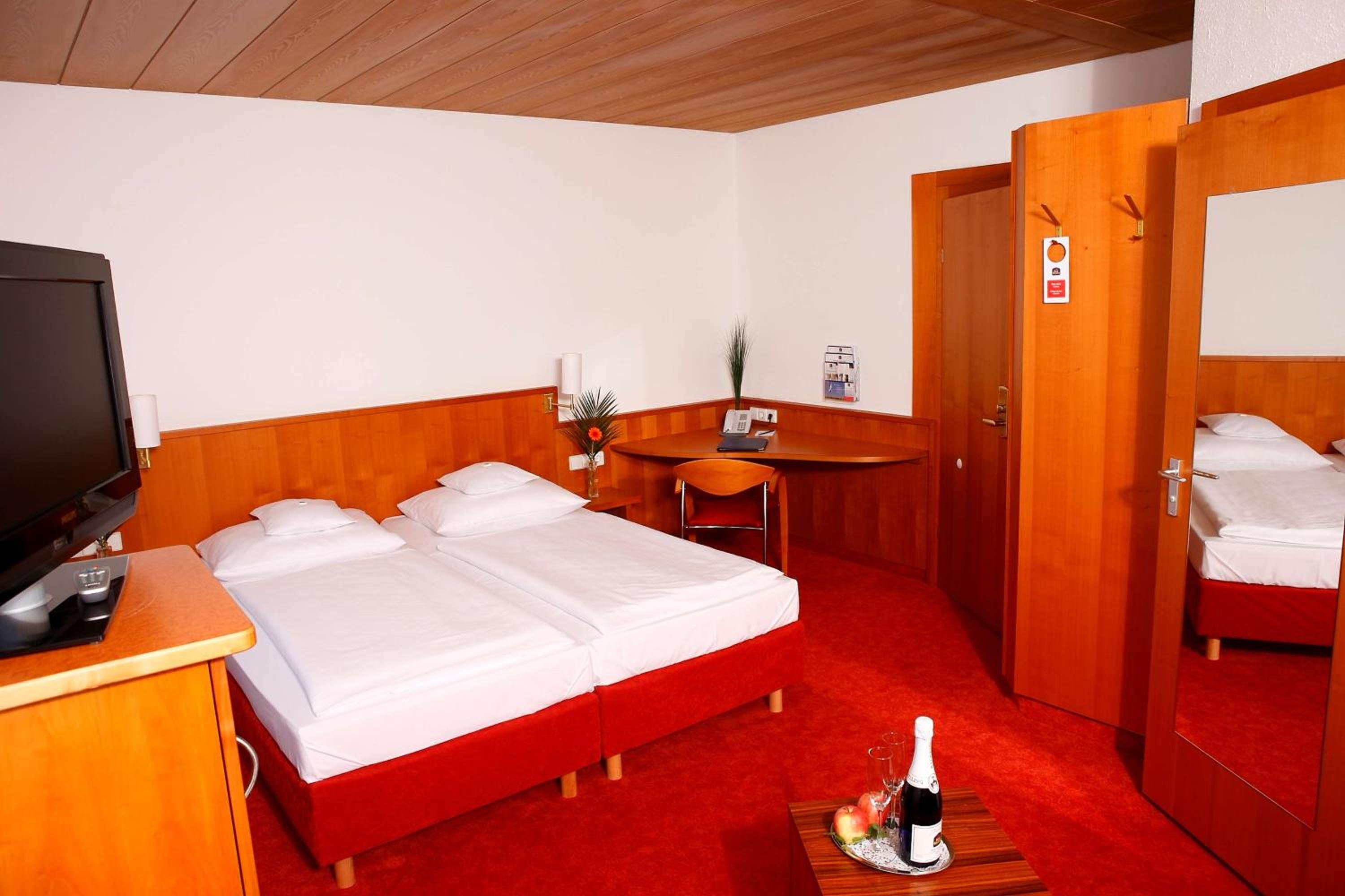Standard Double Room photo 1
