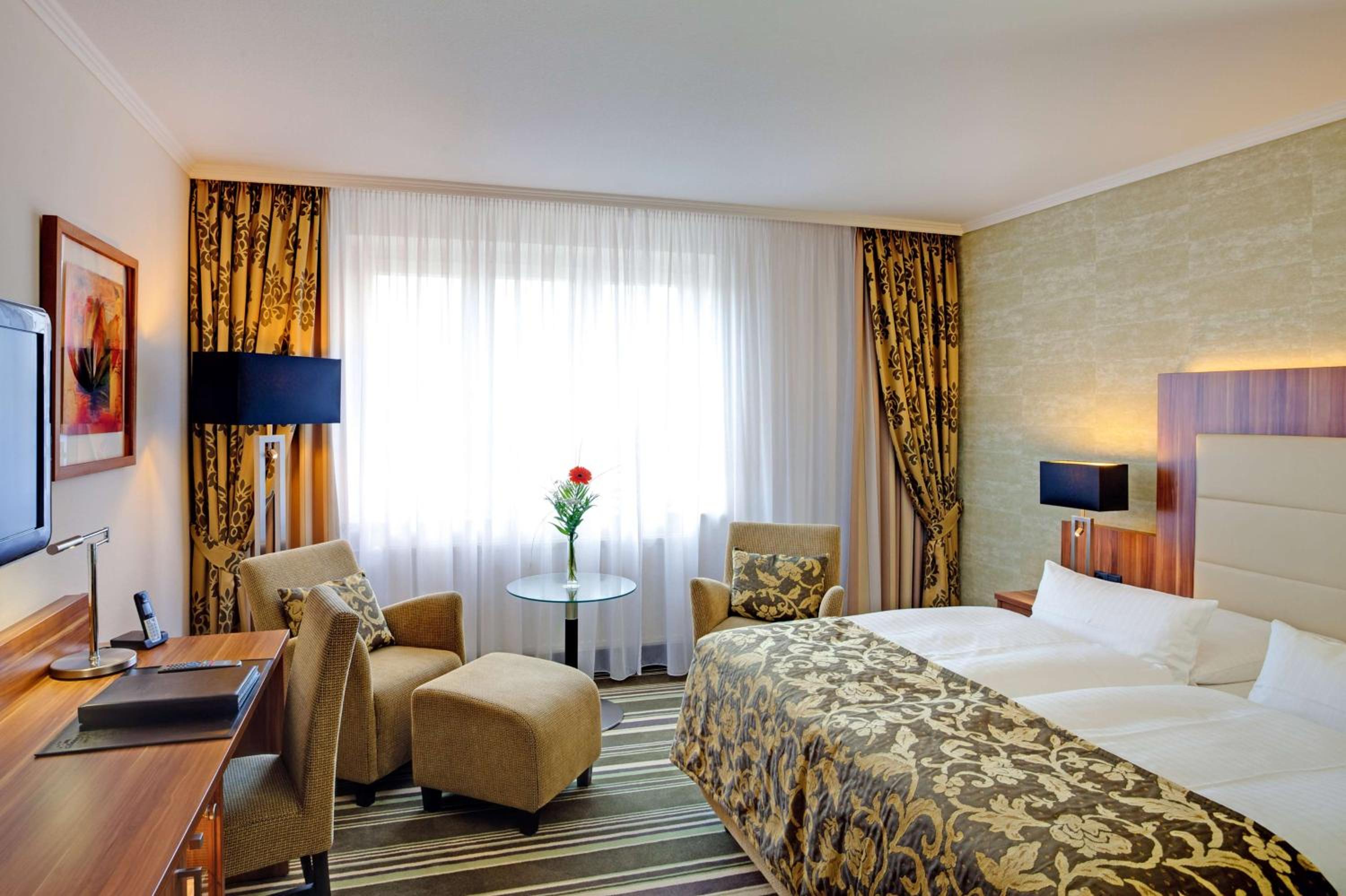 Business Double Room with Double Bed photo 1