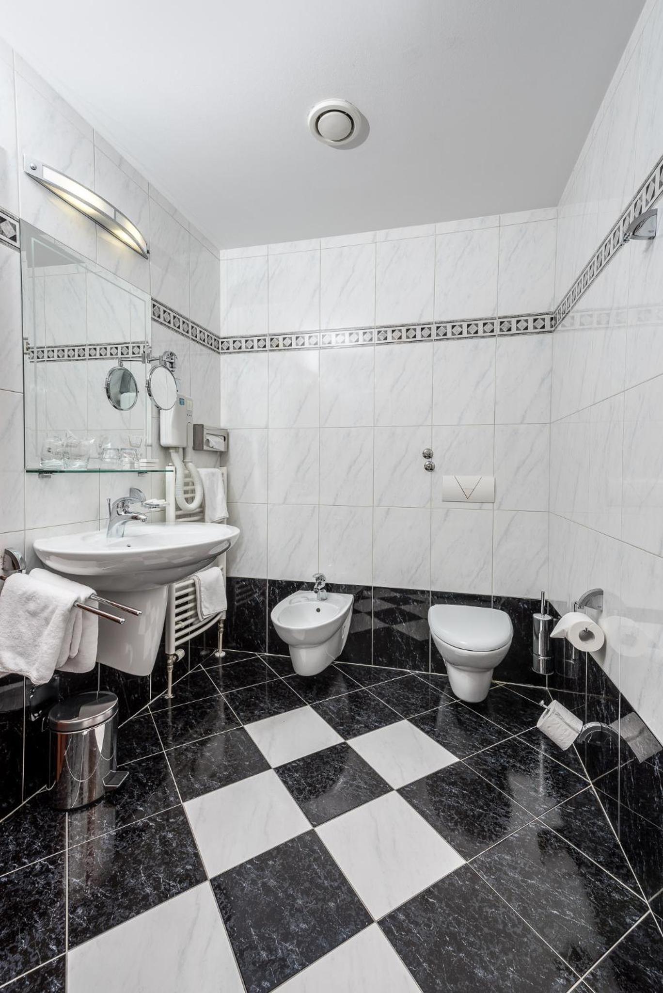 Family Suite - Photo 12