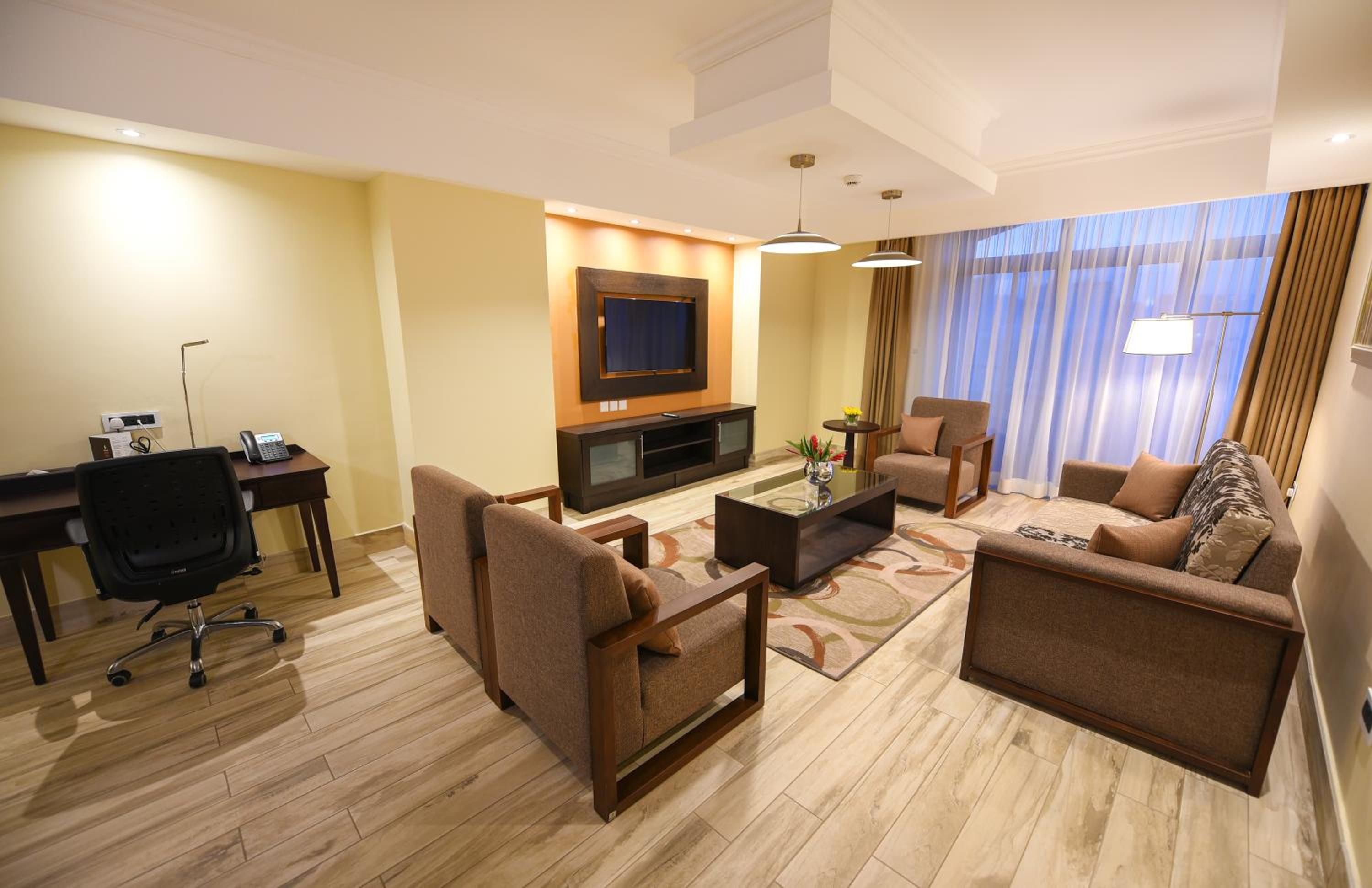 One-Bedroom Suite photo 3