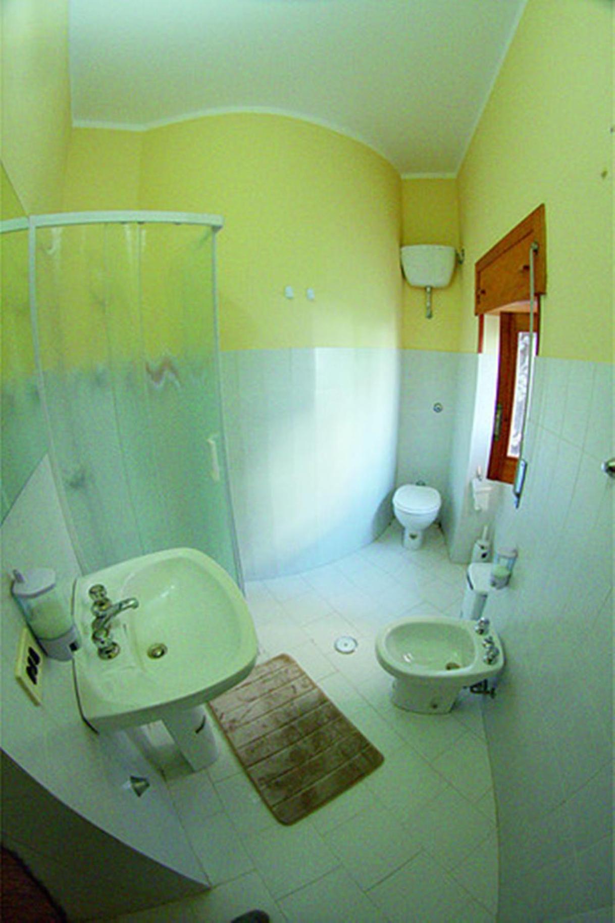 Triple Room - Photo 8