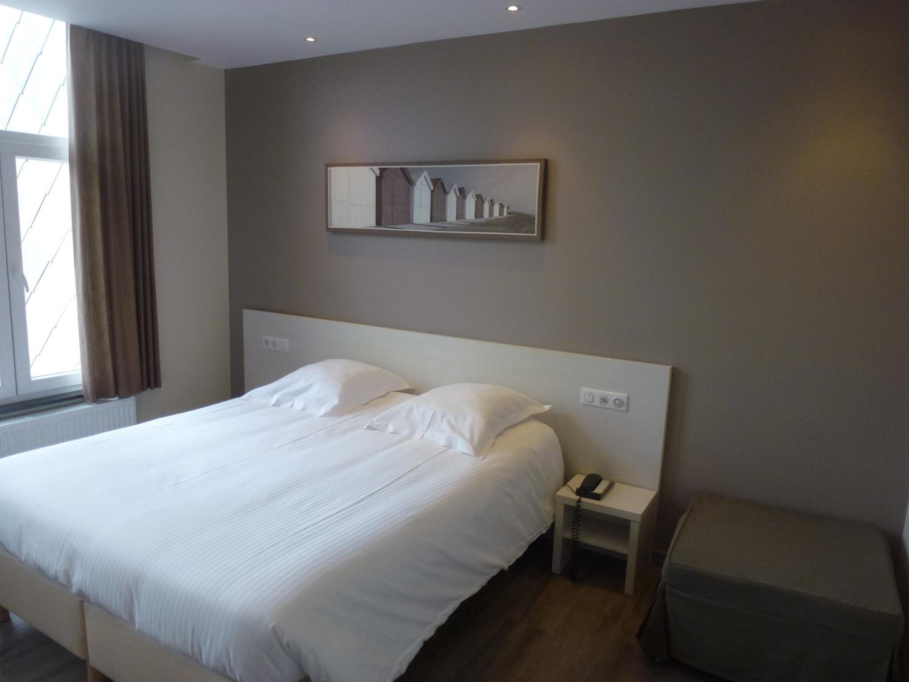 Double Room - Photo 2