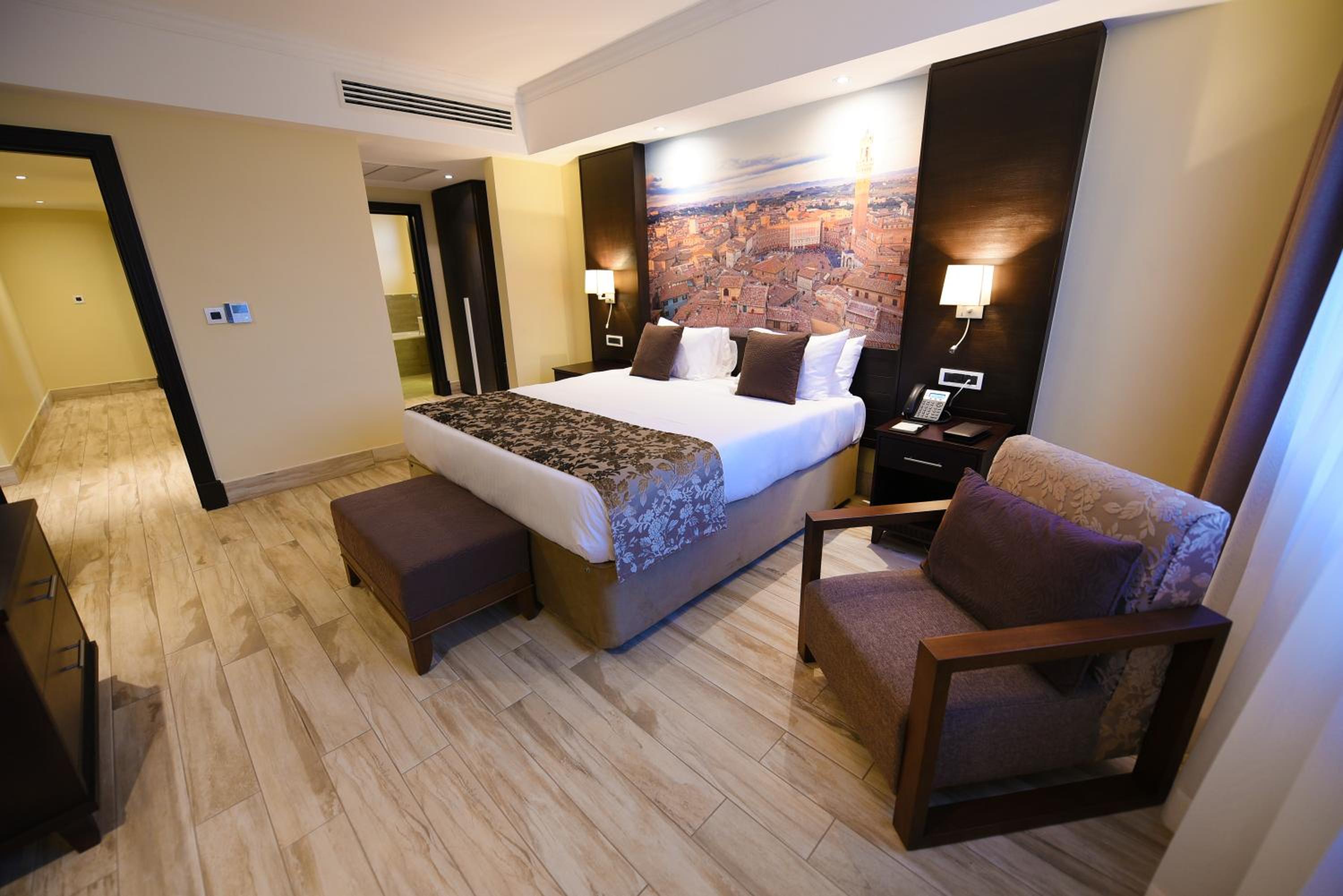 Two-Bedroom Suite photo 1