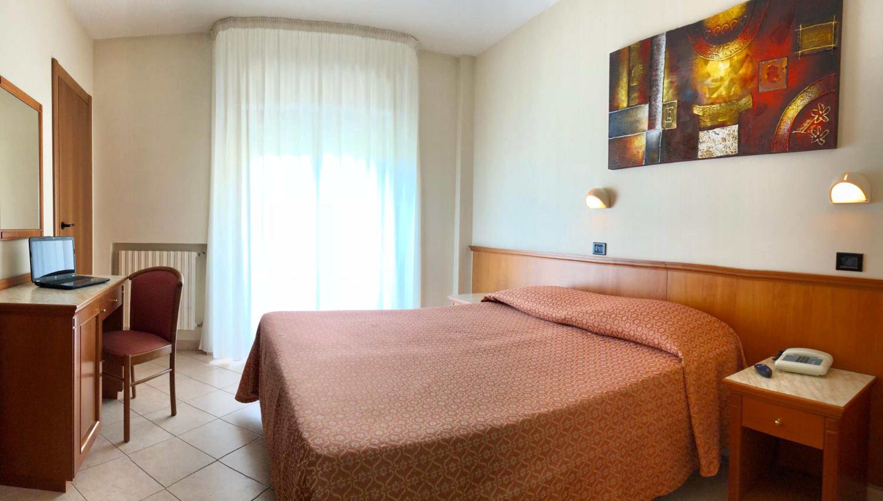 Double or Twin Room photo 1
