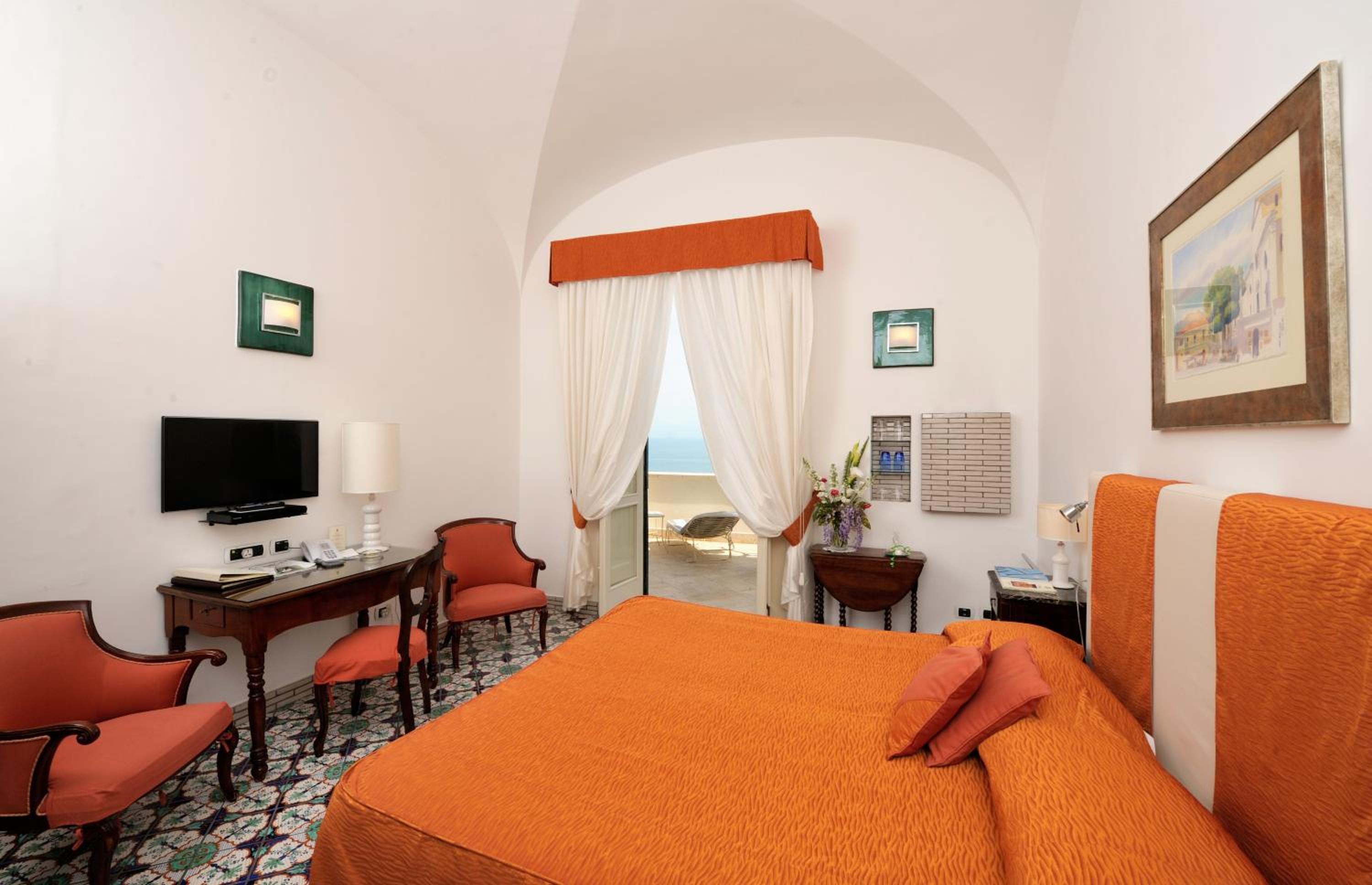Superior Double or Twin Room with Sea View - Photo 2