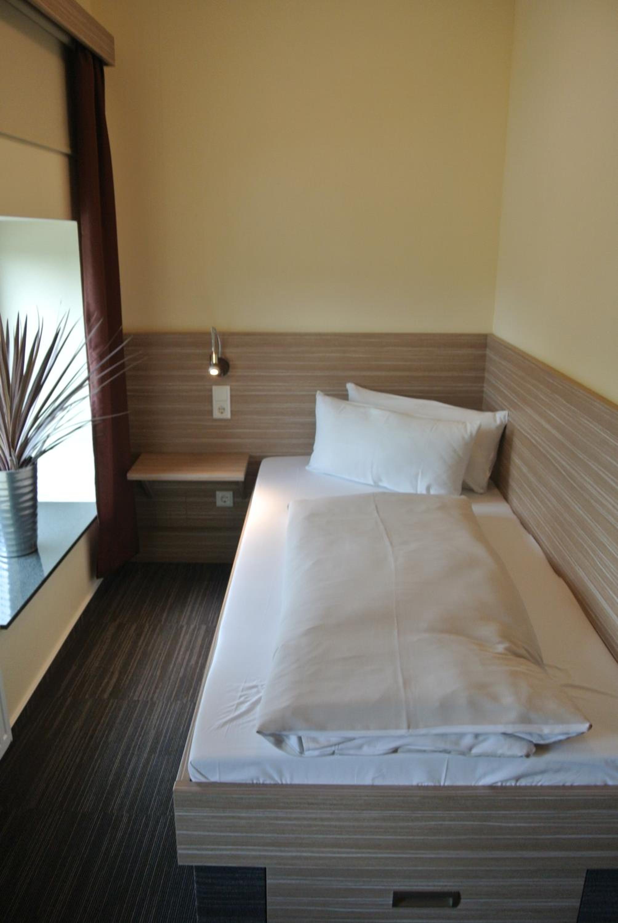 Comfort Single Room
