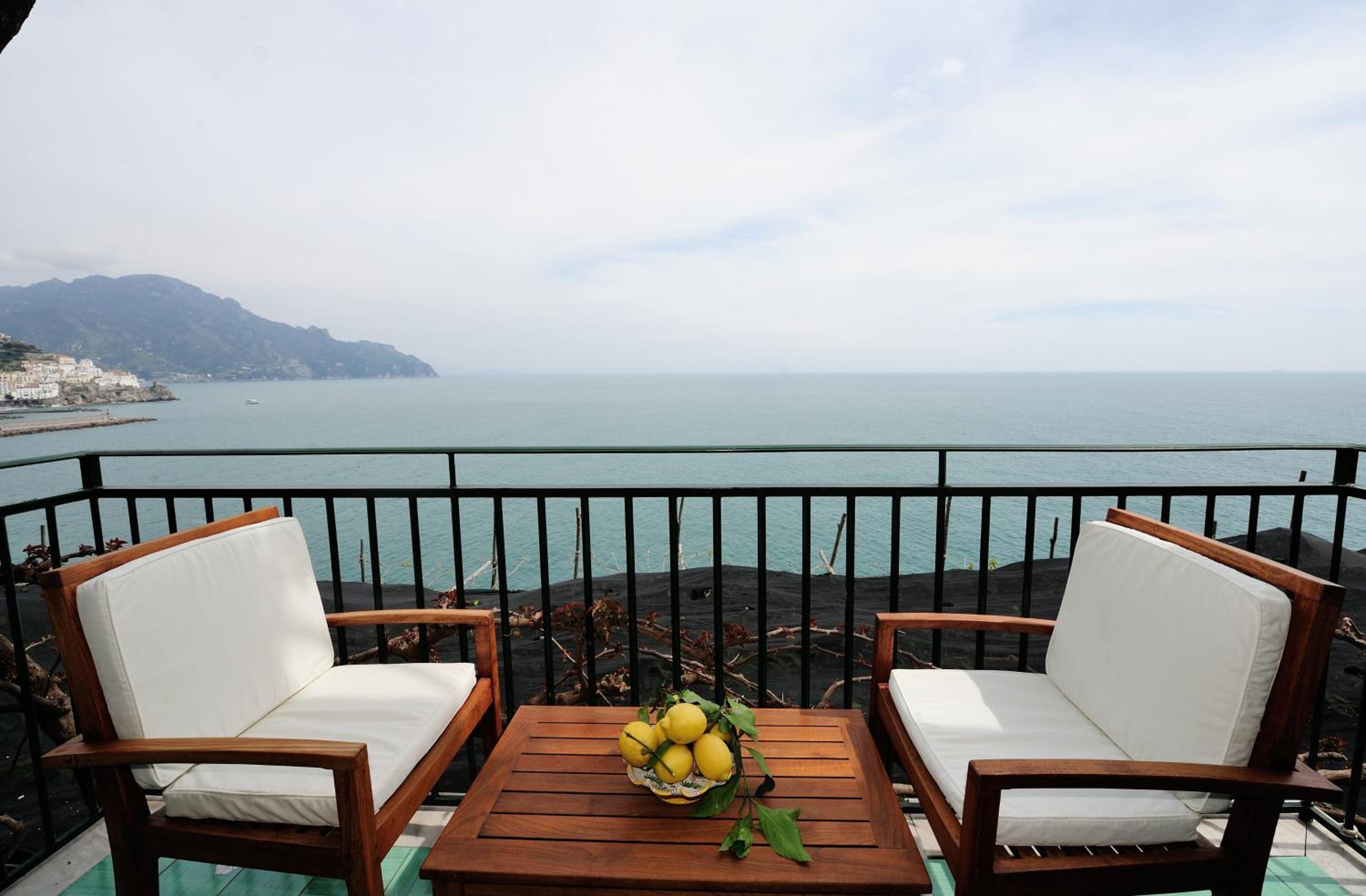 Junior Suite with Sea View - Photo 6
