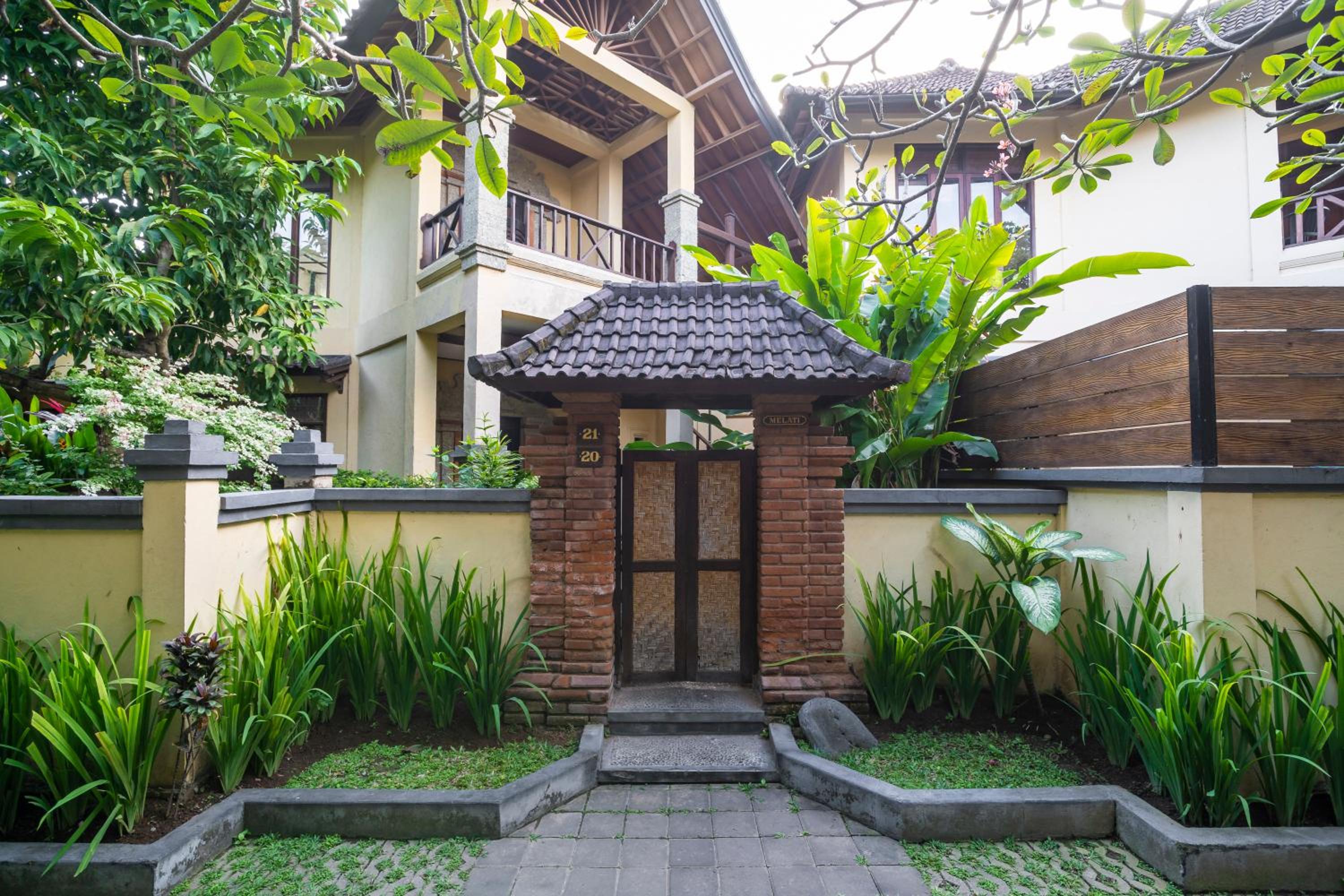 One-Bedroom Villa with Garden View - Photo 3