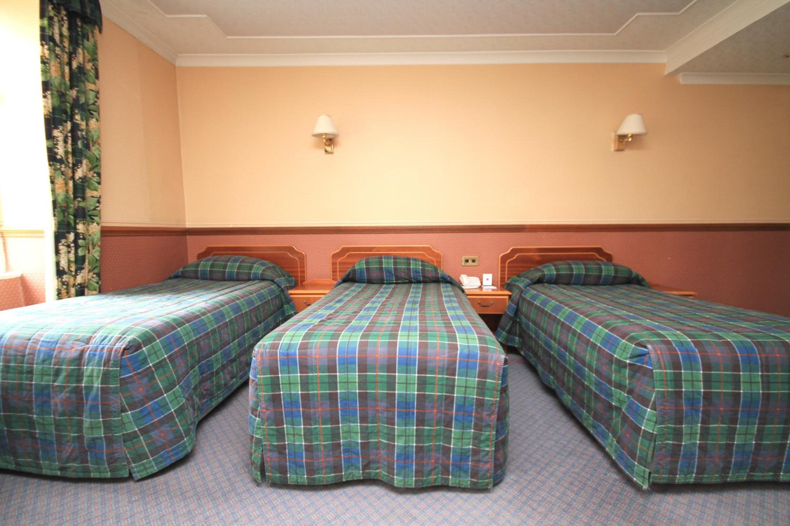 Classic Triple Room - Photo 1