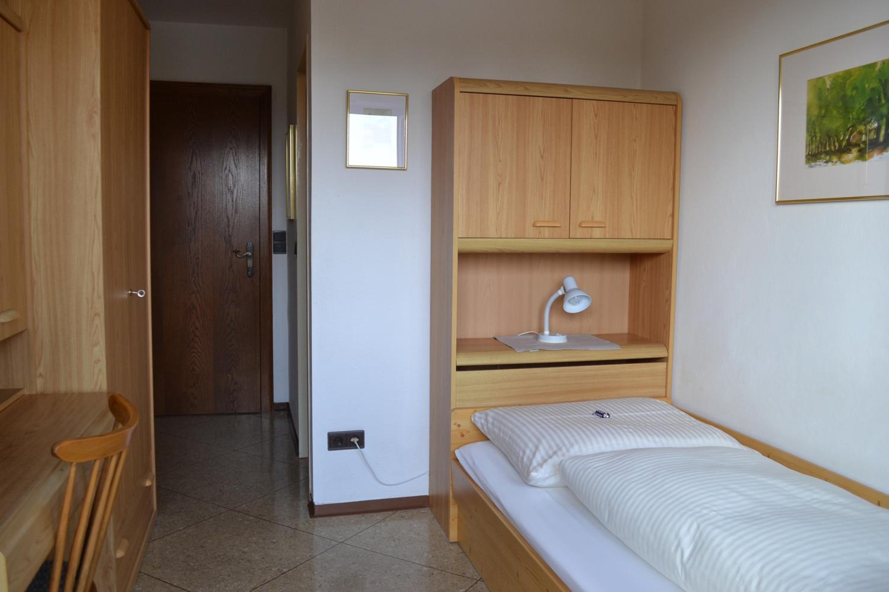 Single Room with Balcony photo 2