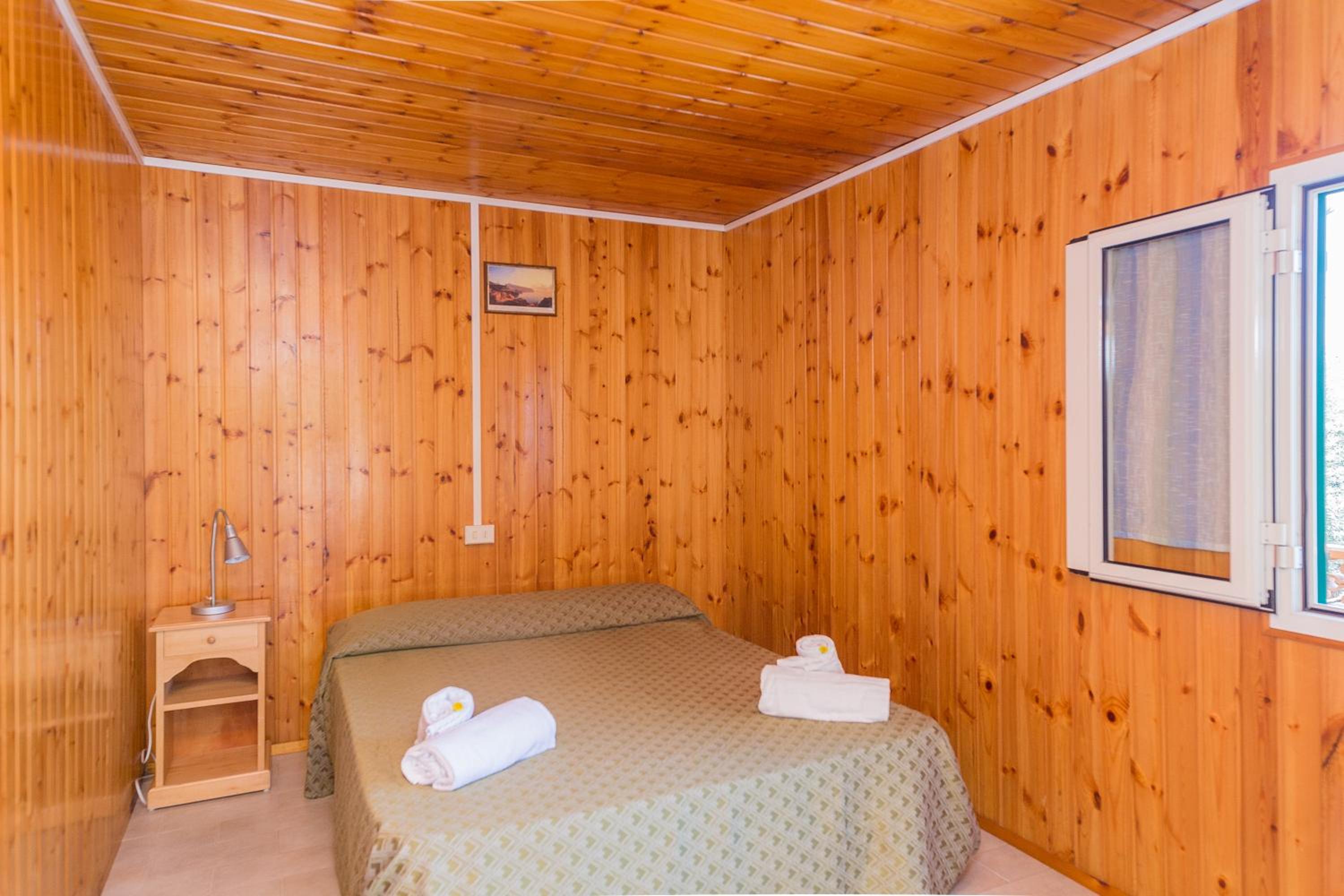 Bungalow (2 Adults) photo 1