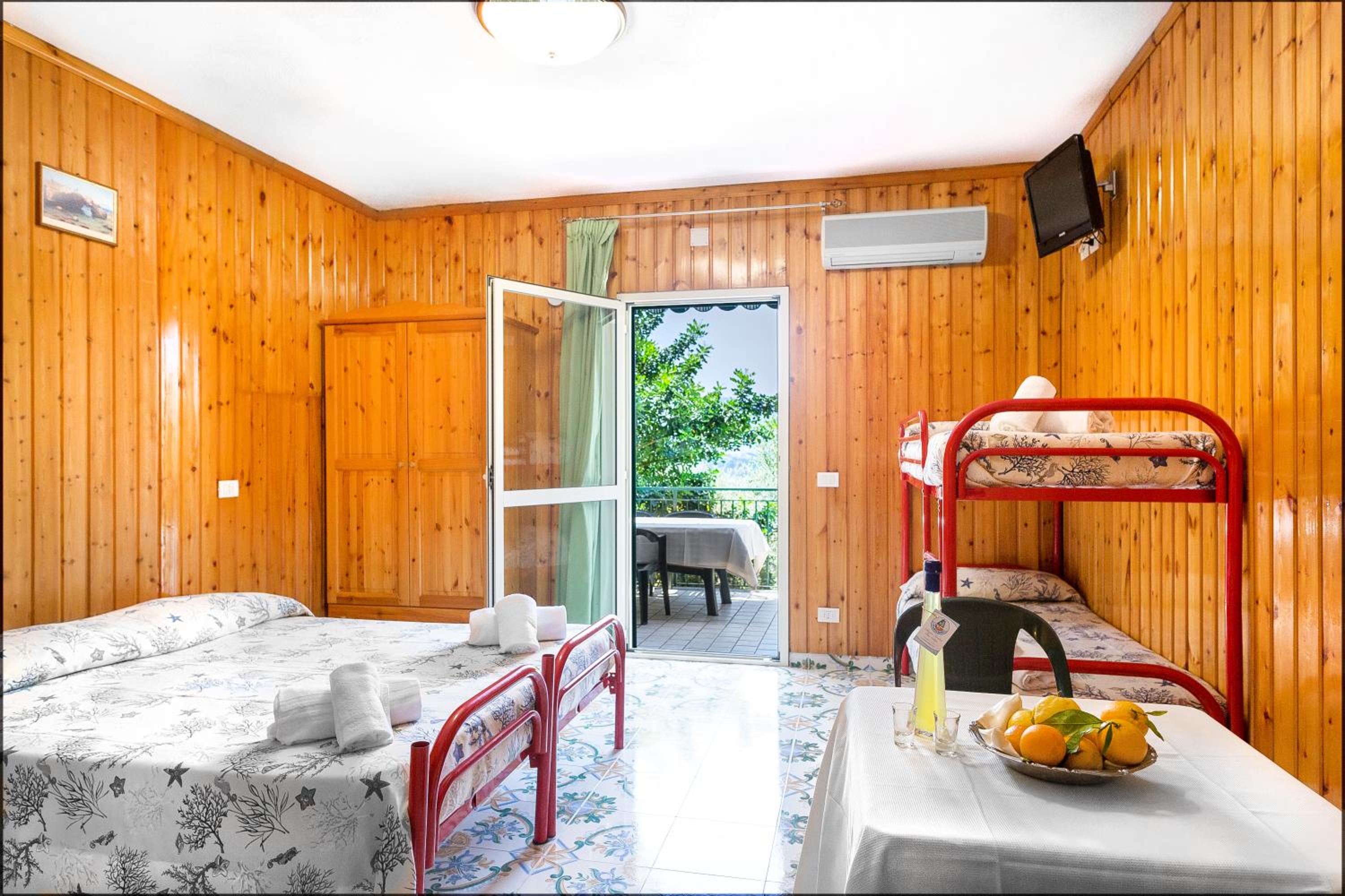 Bungalow with Kitchenette (2 Adults) photo 1
