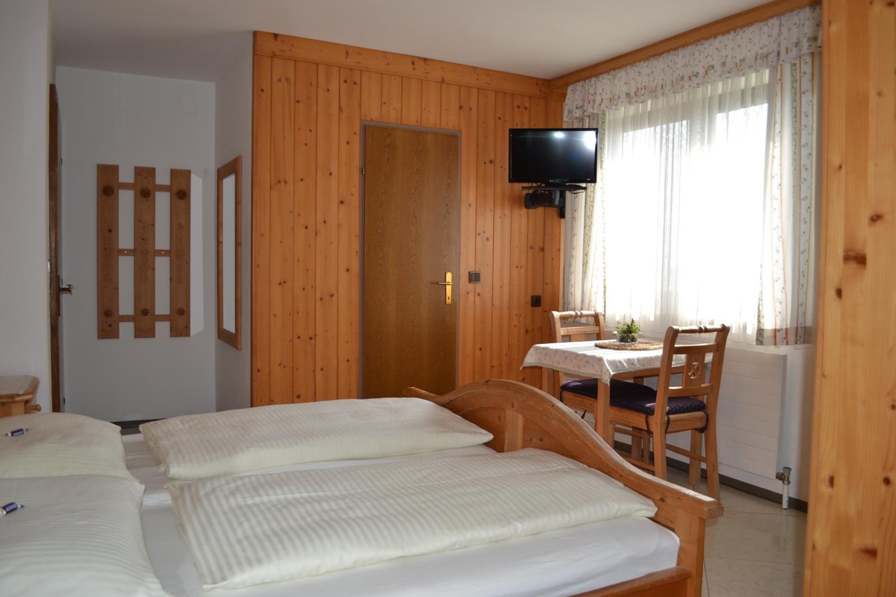 Double Room with Balcony photo 2