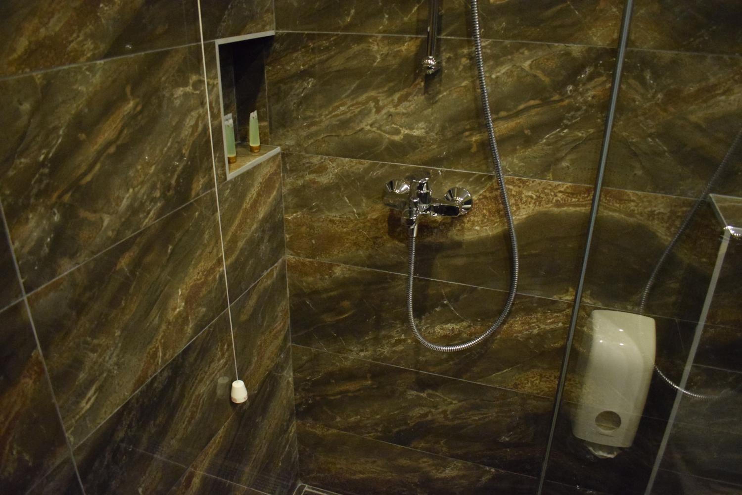 Superior Triple Room - Photo 11