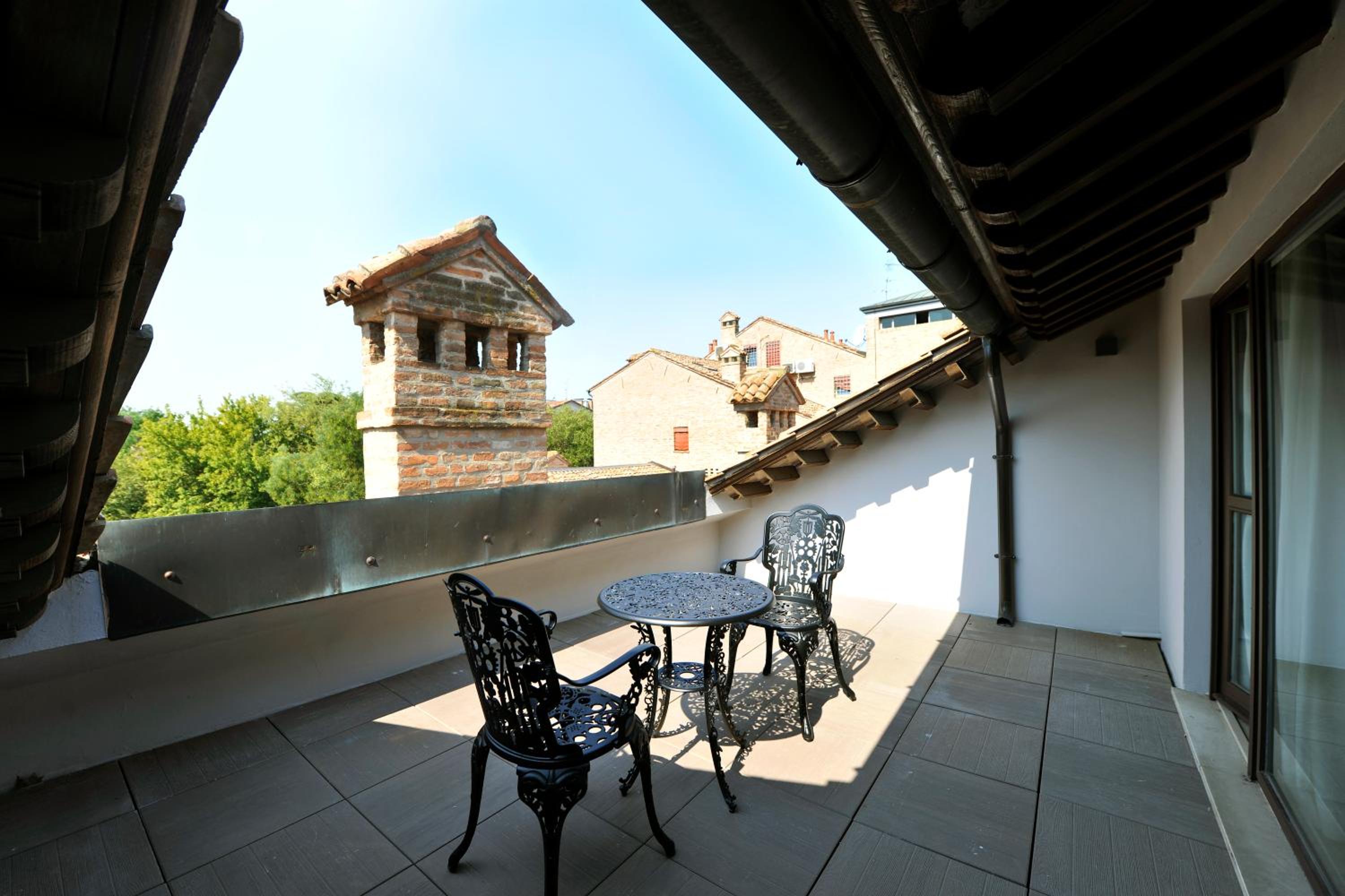 Loft with Patio View (4 Adults) - Photo 12