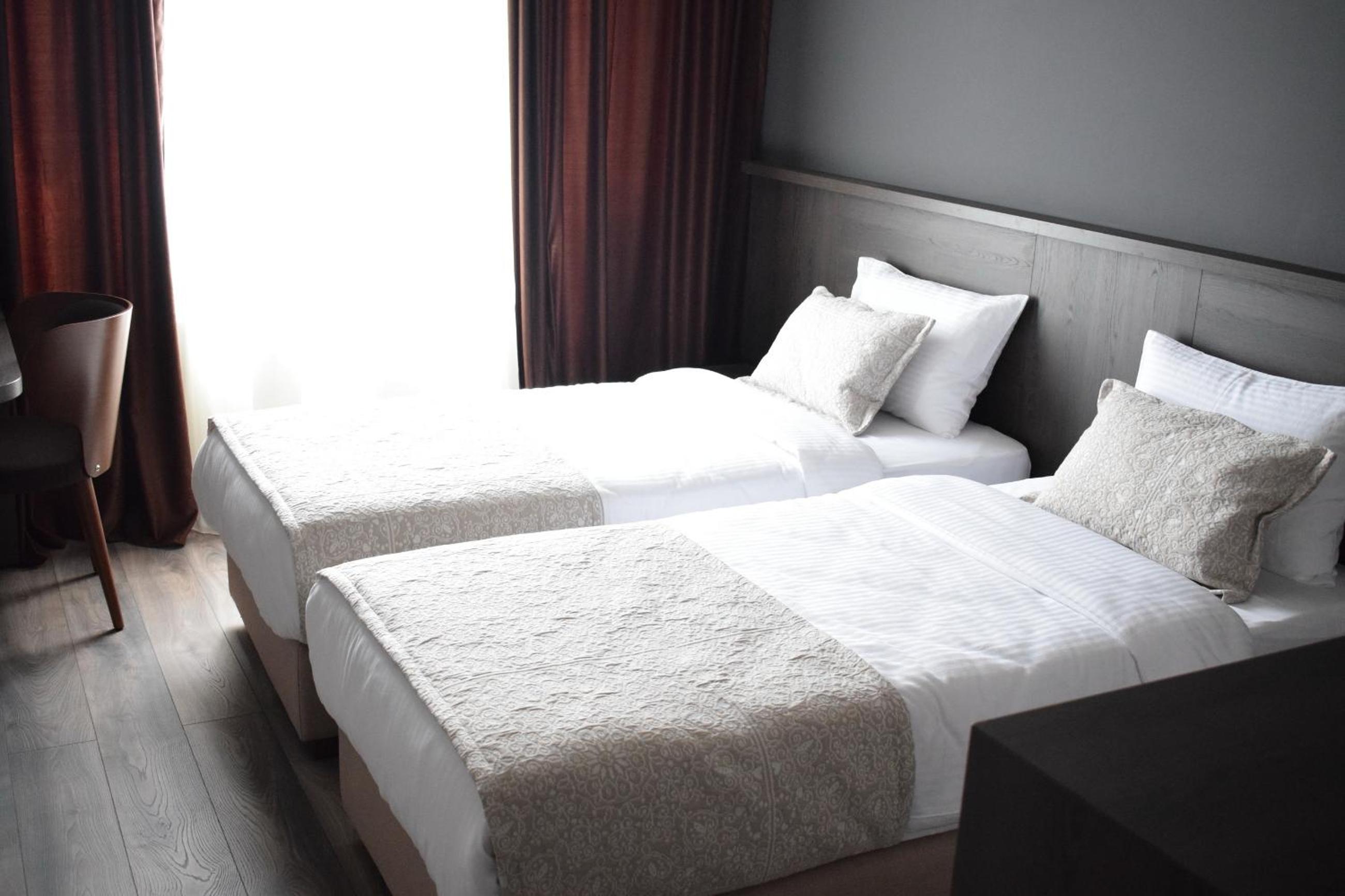 Superior Double or Twin Room - Photo 2