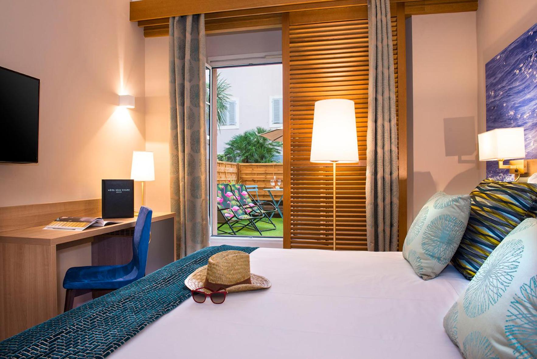 Deluxe Room with Terrace - Photo 1