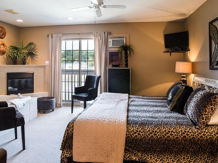 Deluxe King Room photo 3