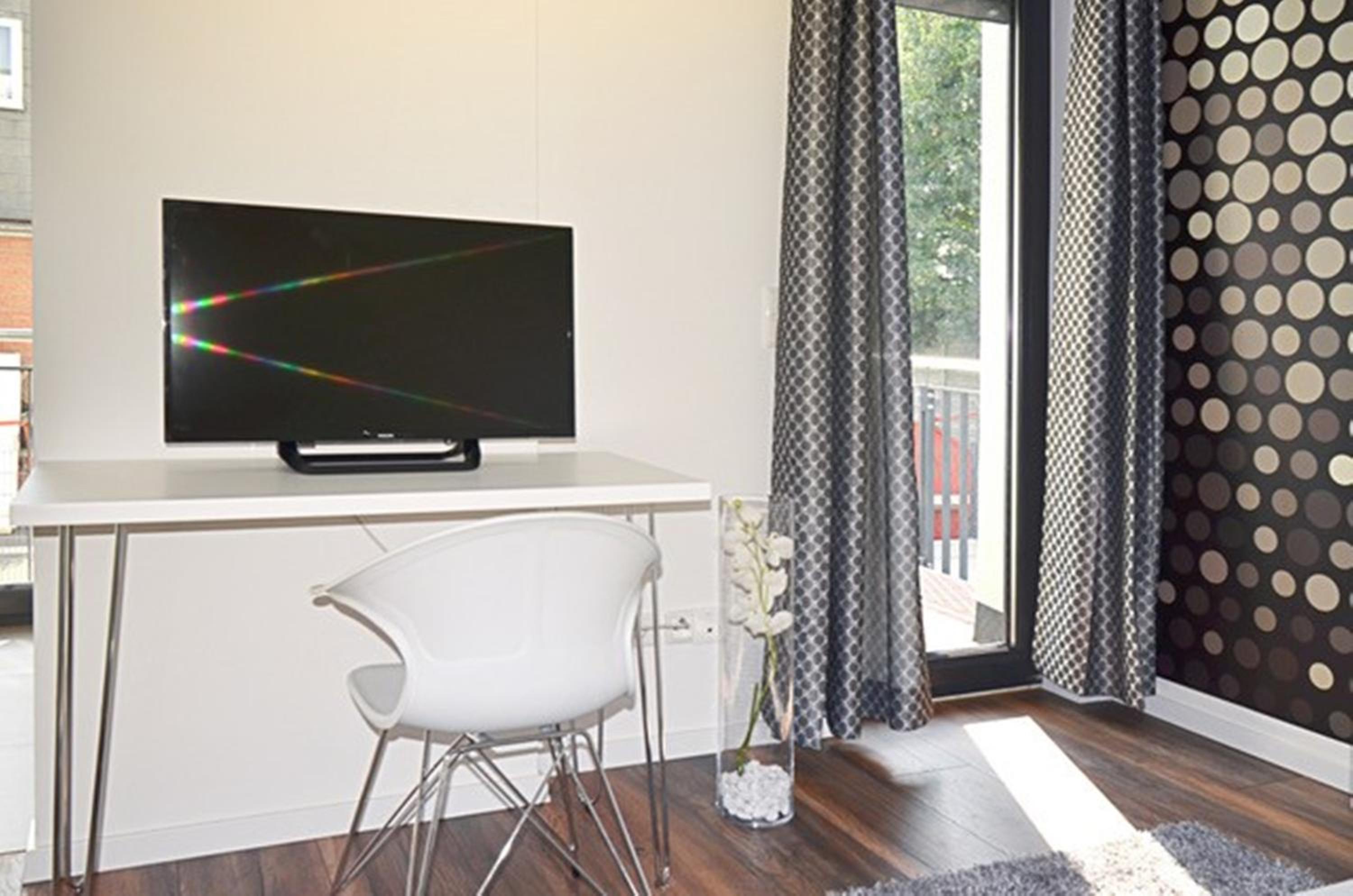 Comfort Studio Apartment with Balcony photo 3