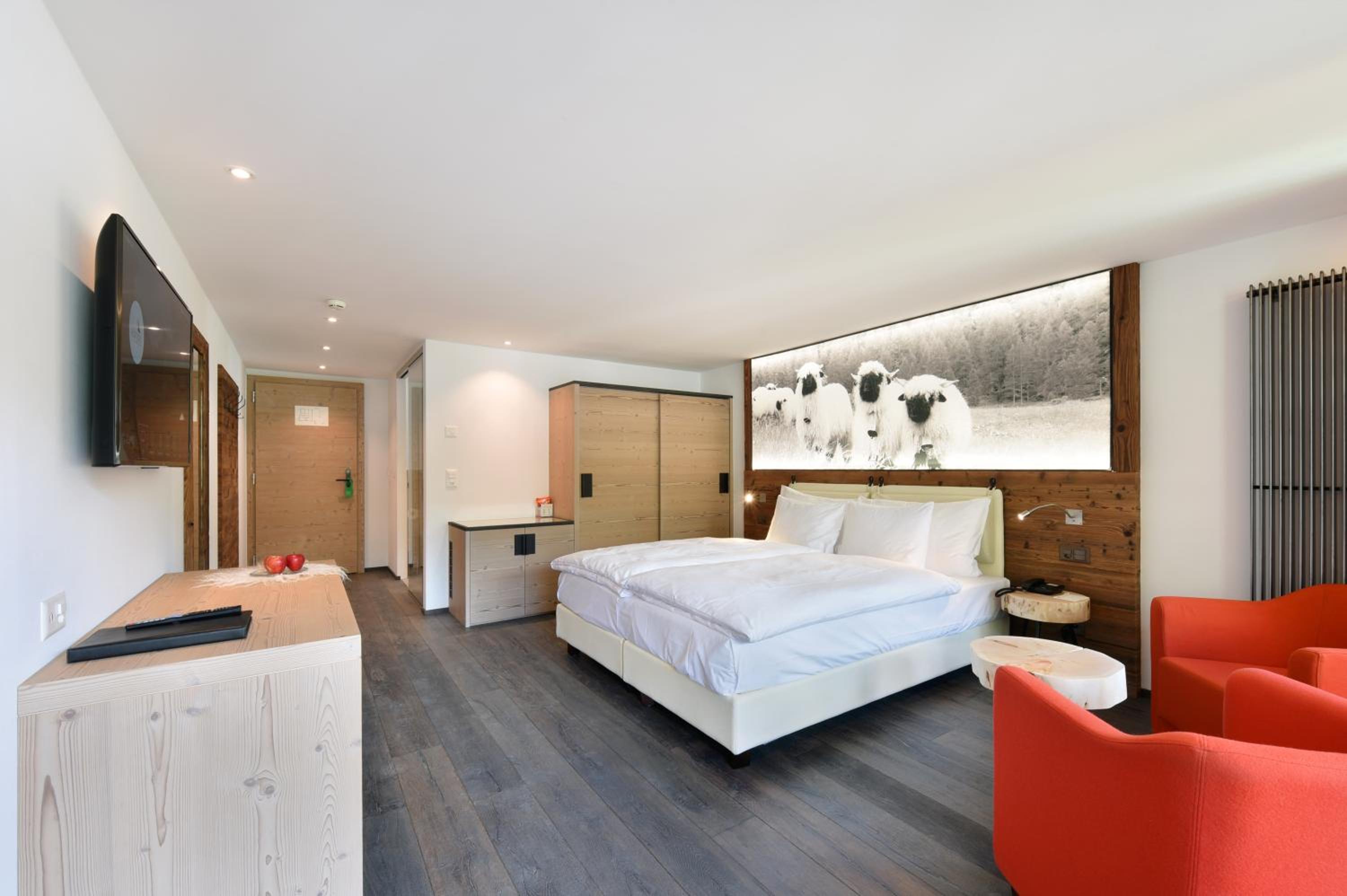 Design Double Room with Matterhorn View - Photo 6
