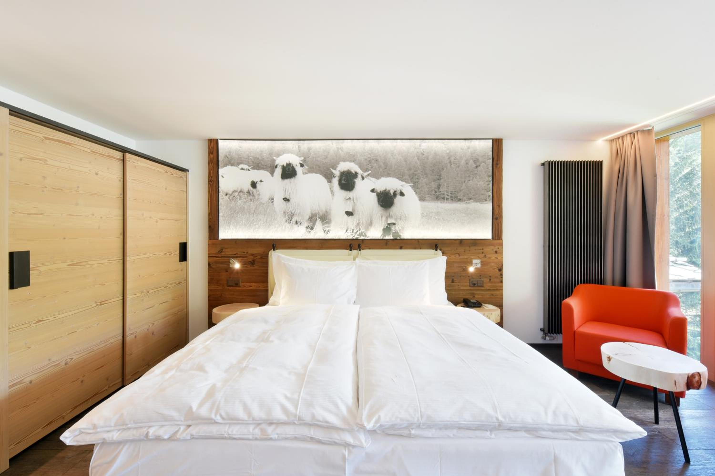 Design Double Room with Matterhorn View - Photo 9
