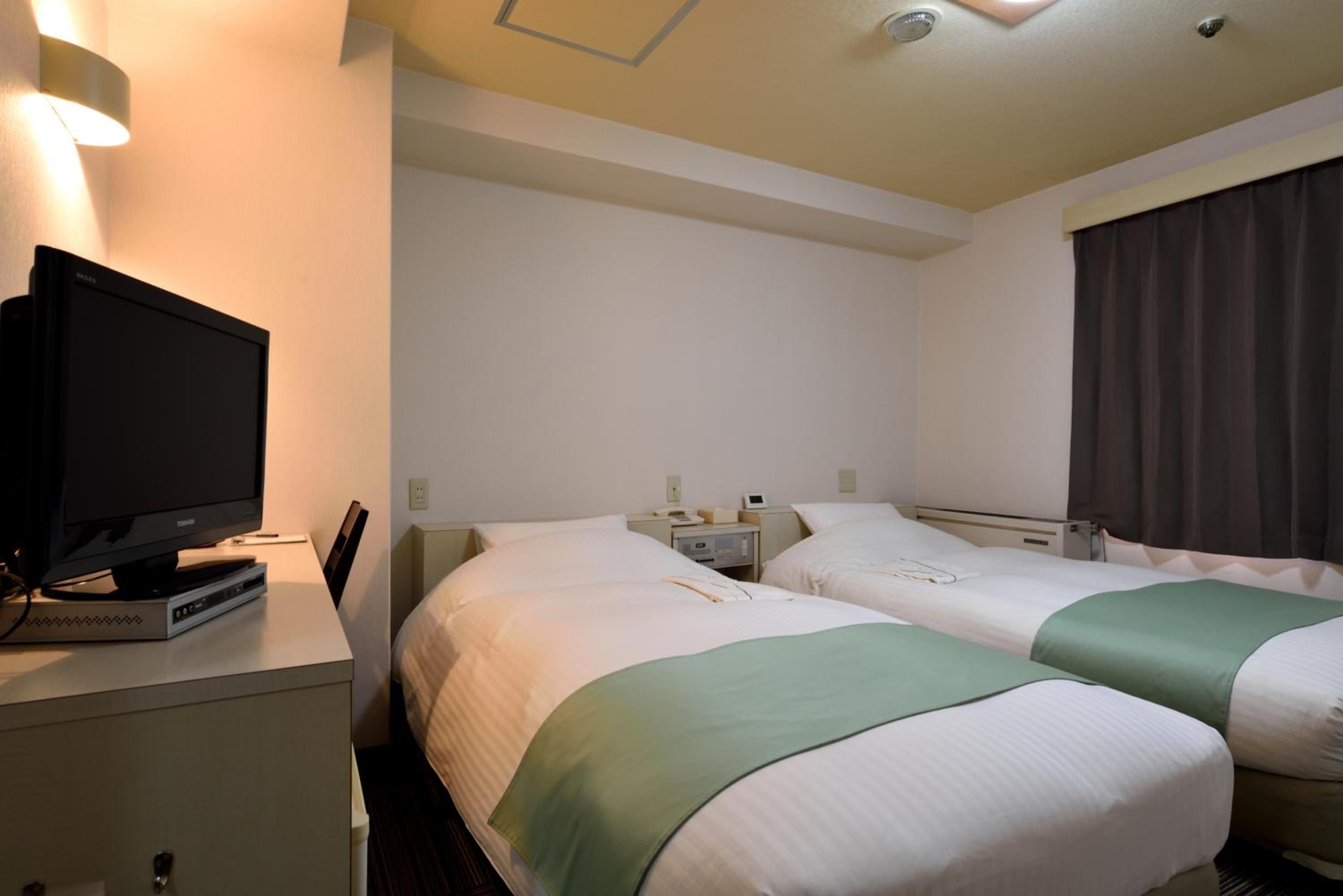 Twin Room - Smoking - Photo 1