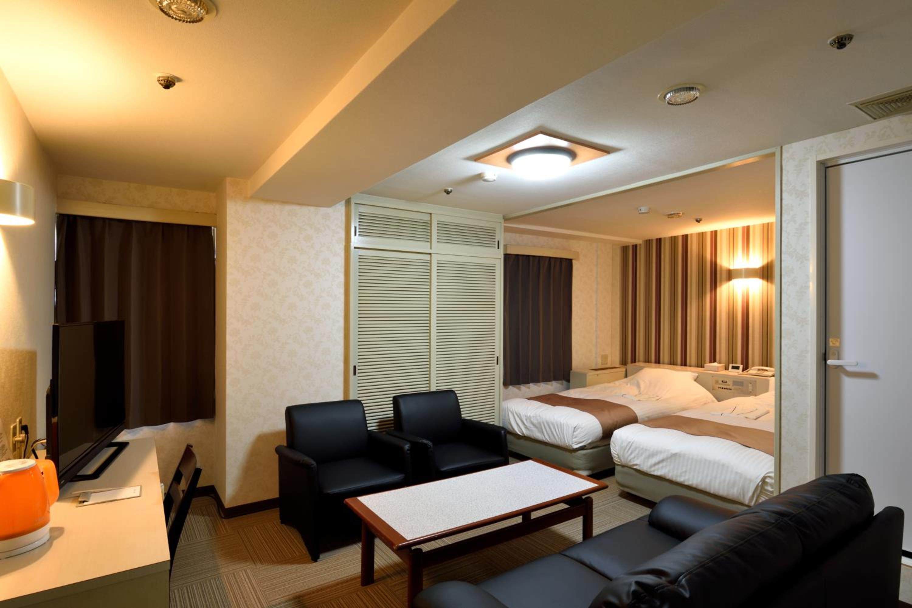 Deluxe Twin Room - Smoking - Photo 2