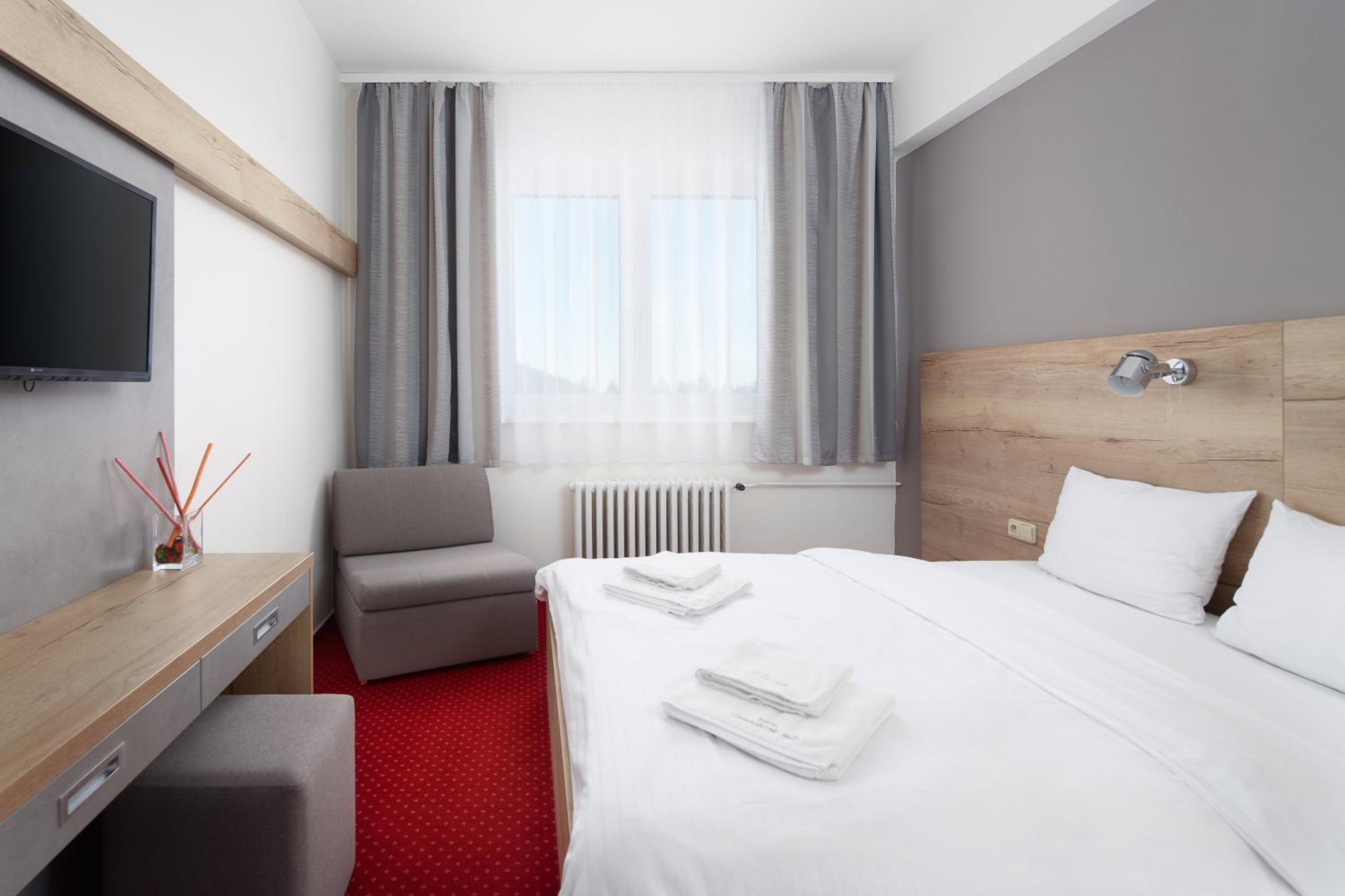 Comfort Double Room with Extra Bed