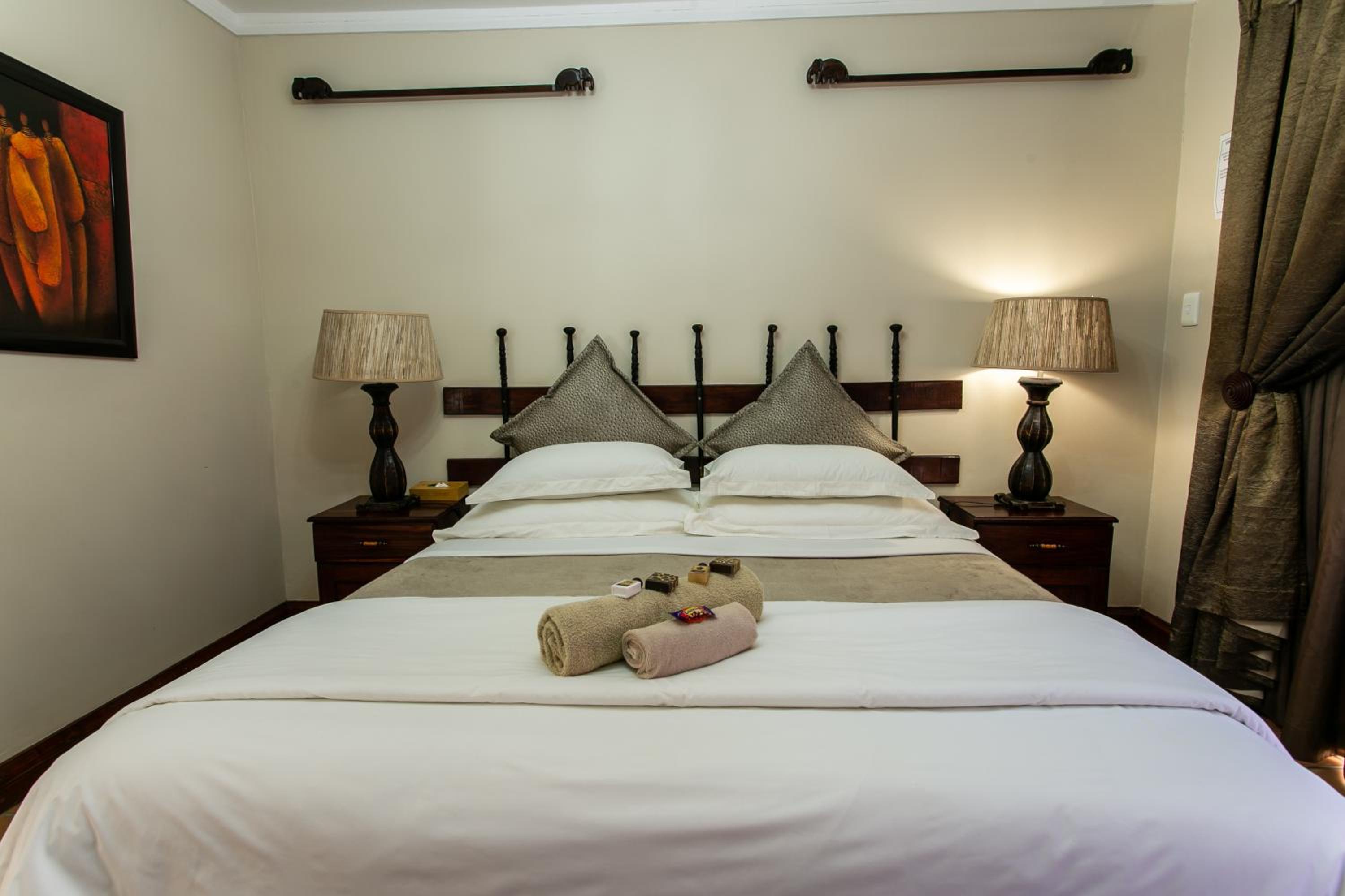 Budget Double Room - Photo 21