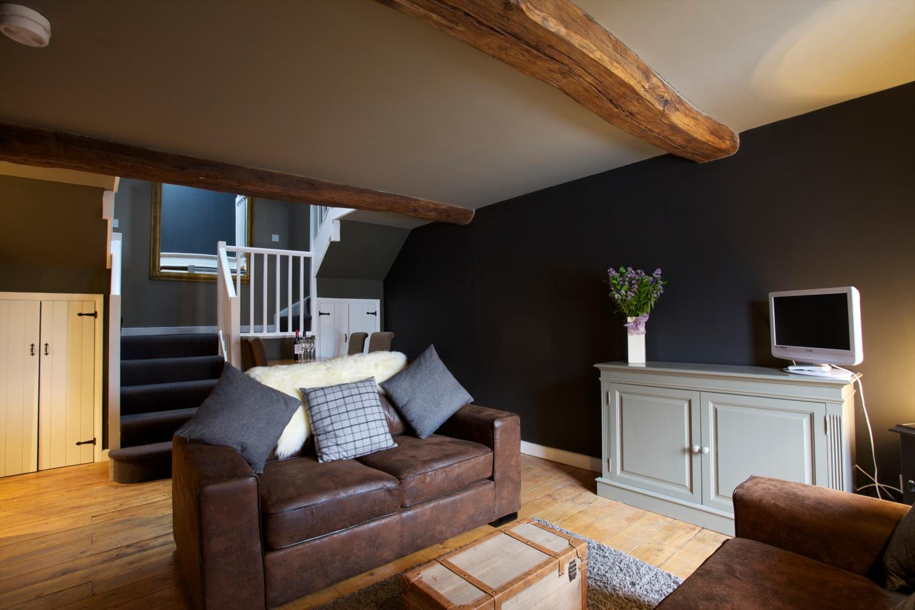 Family Cottage (2 Adults and 2 Children) photo 1