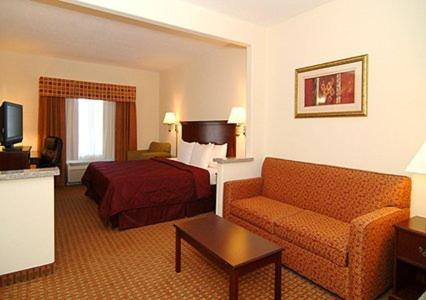 King Suite - Non-Smoking - Photo 1