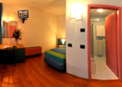 Single Room photo 2