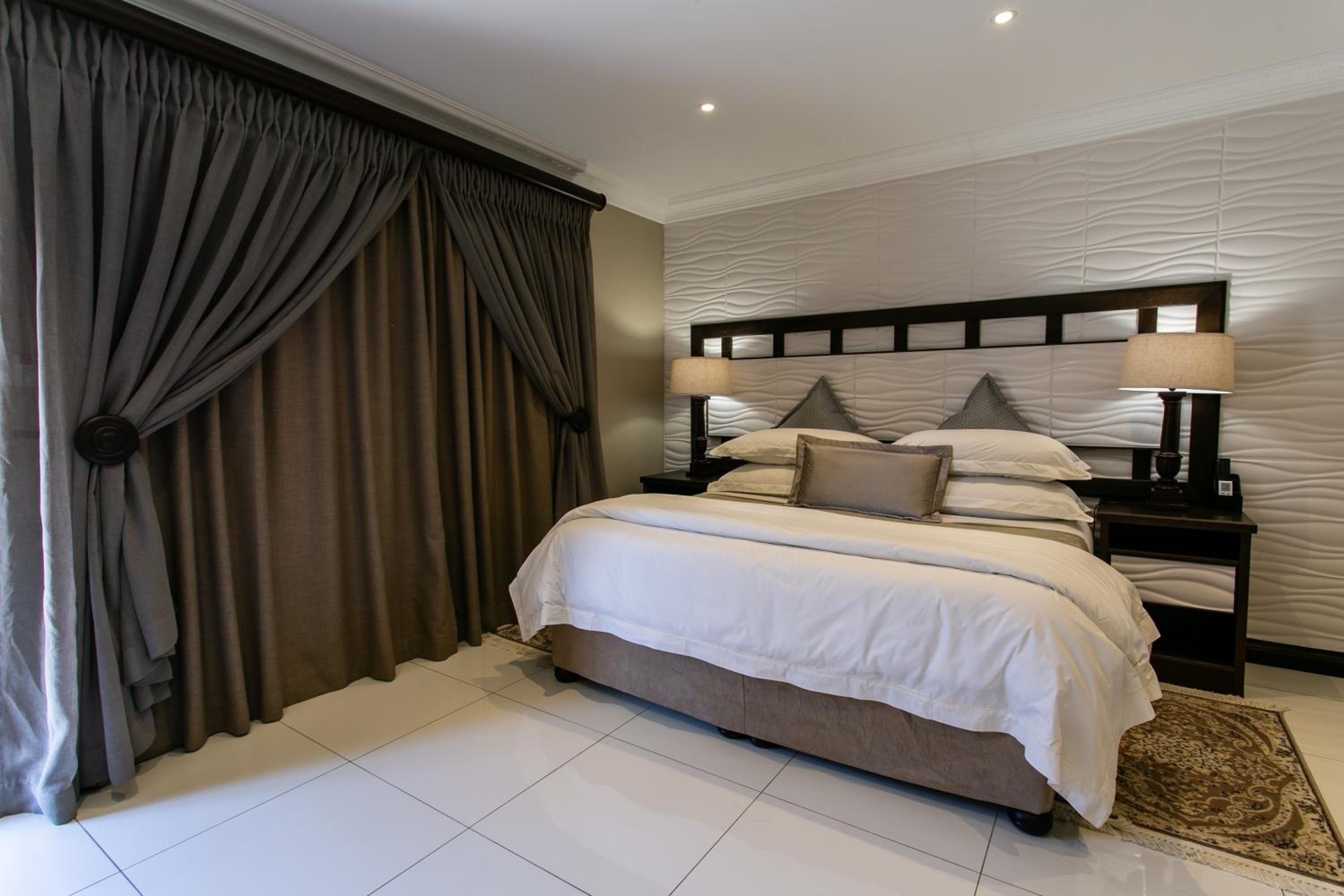 Deluxe Double or Twin Room with Garden View - Photo 9