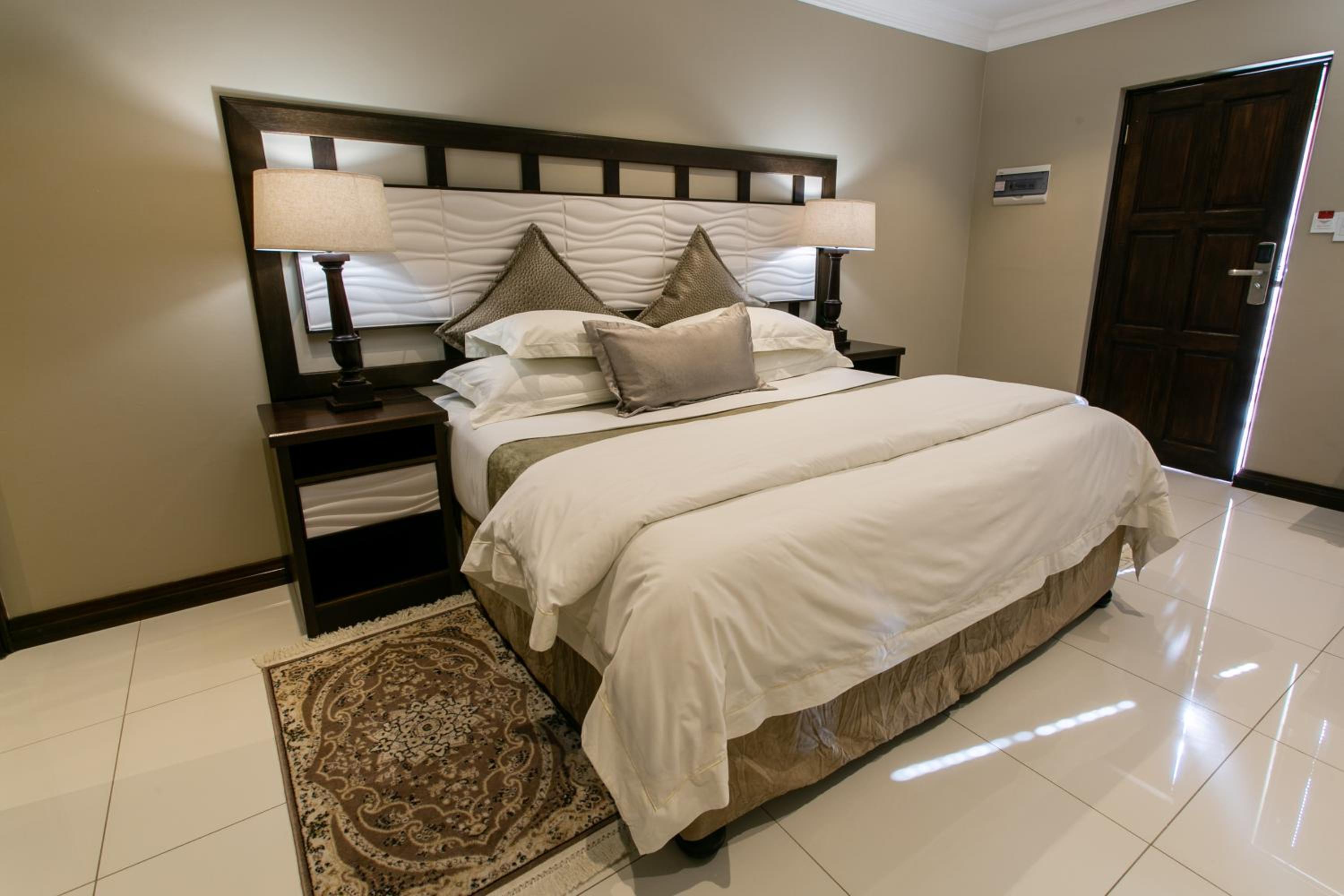 Deluxe Double or Twin Room with Garden View - Photo 15
