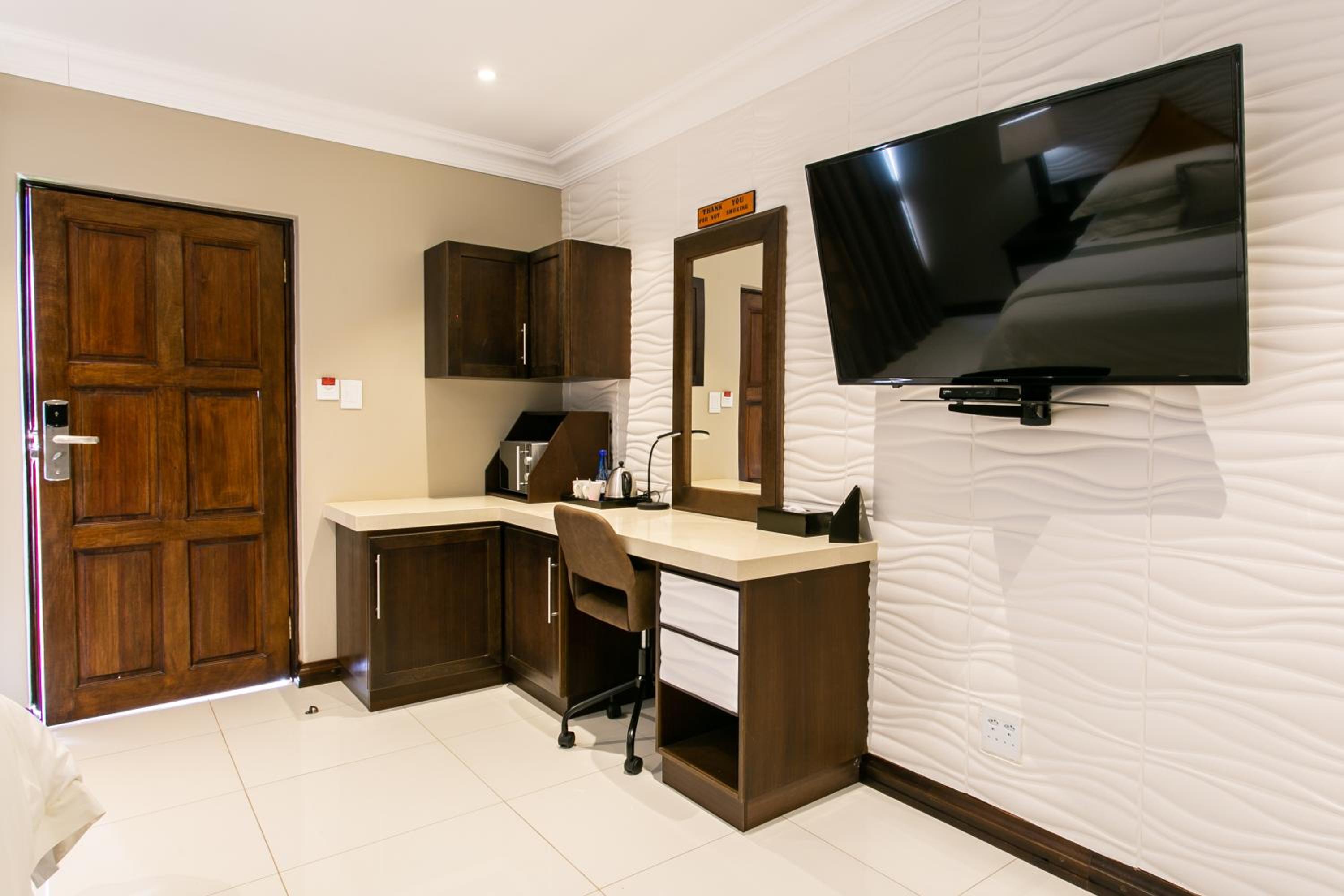 Deluxe Double or Twin Room with Garden View - Photo 69