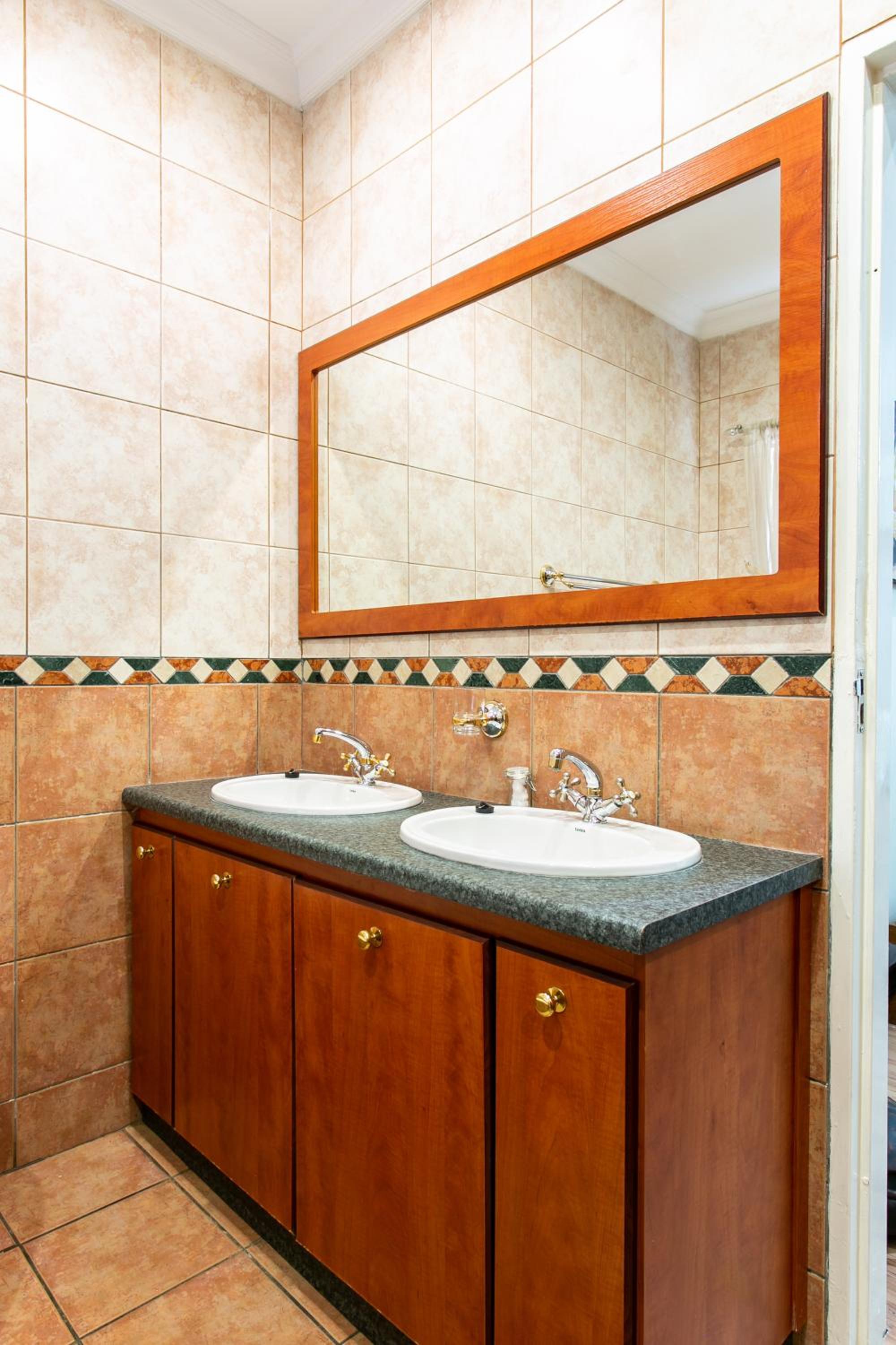 Deluxe Double or Twin Room with Garden View - Photo 79