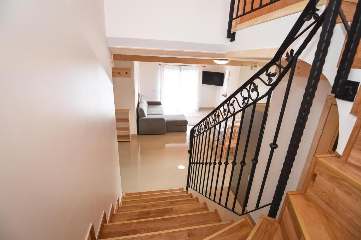 Three-Bedroom Chalet - Photo 23
