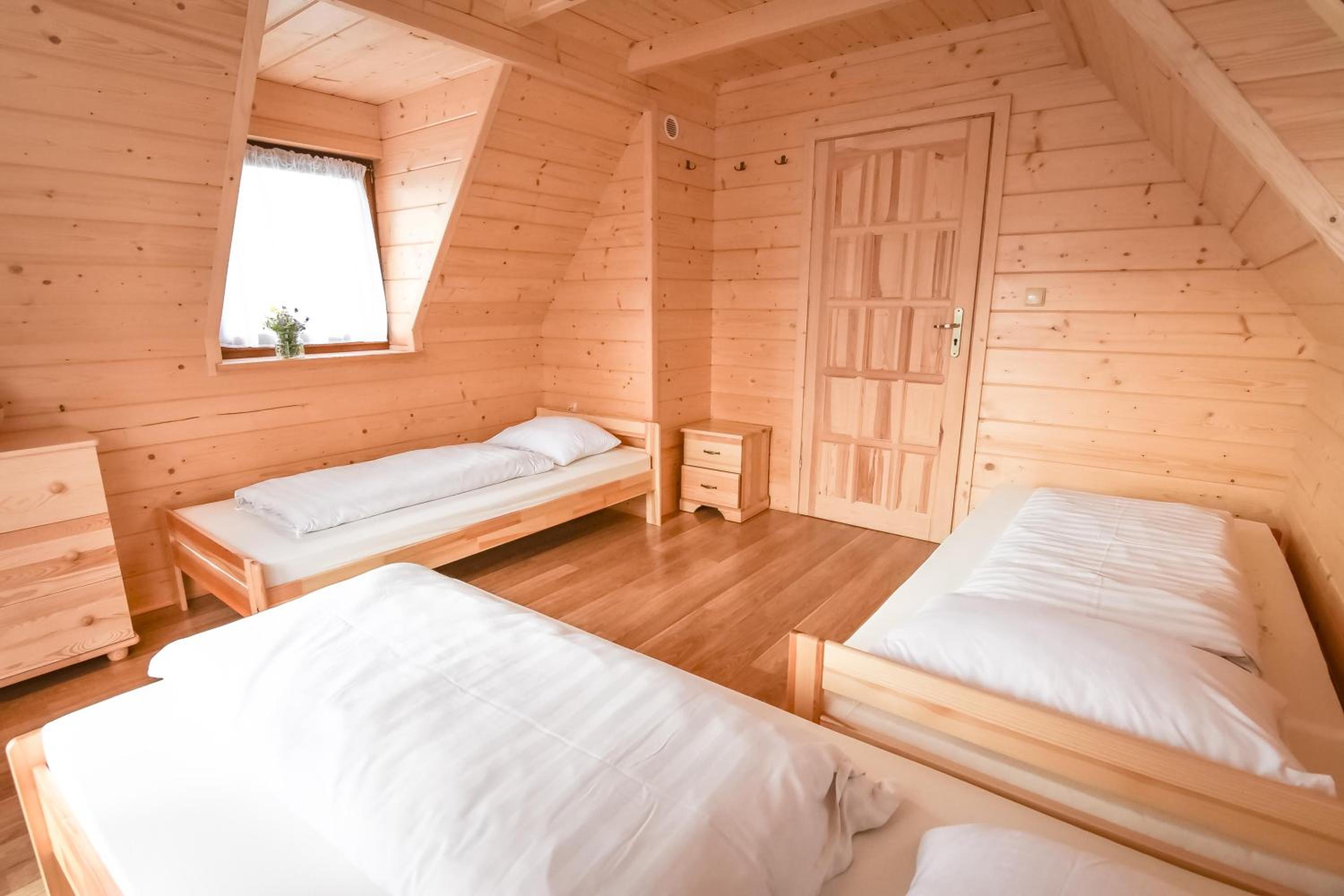Three-Bedroom Chalet - Photo 6