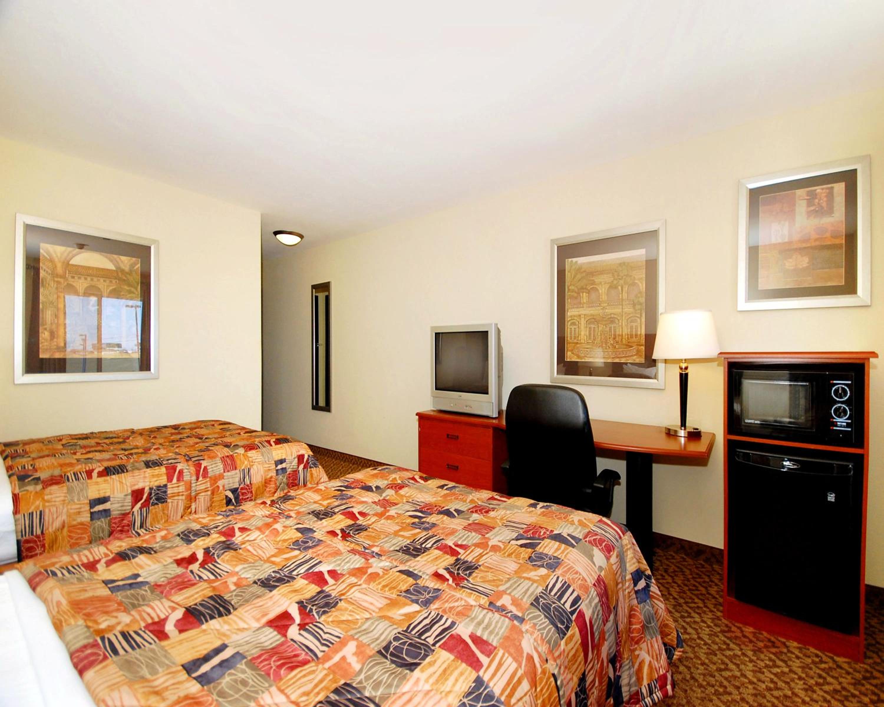 Double Room With Two Double Beds - Smoking