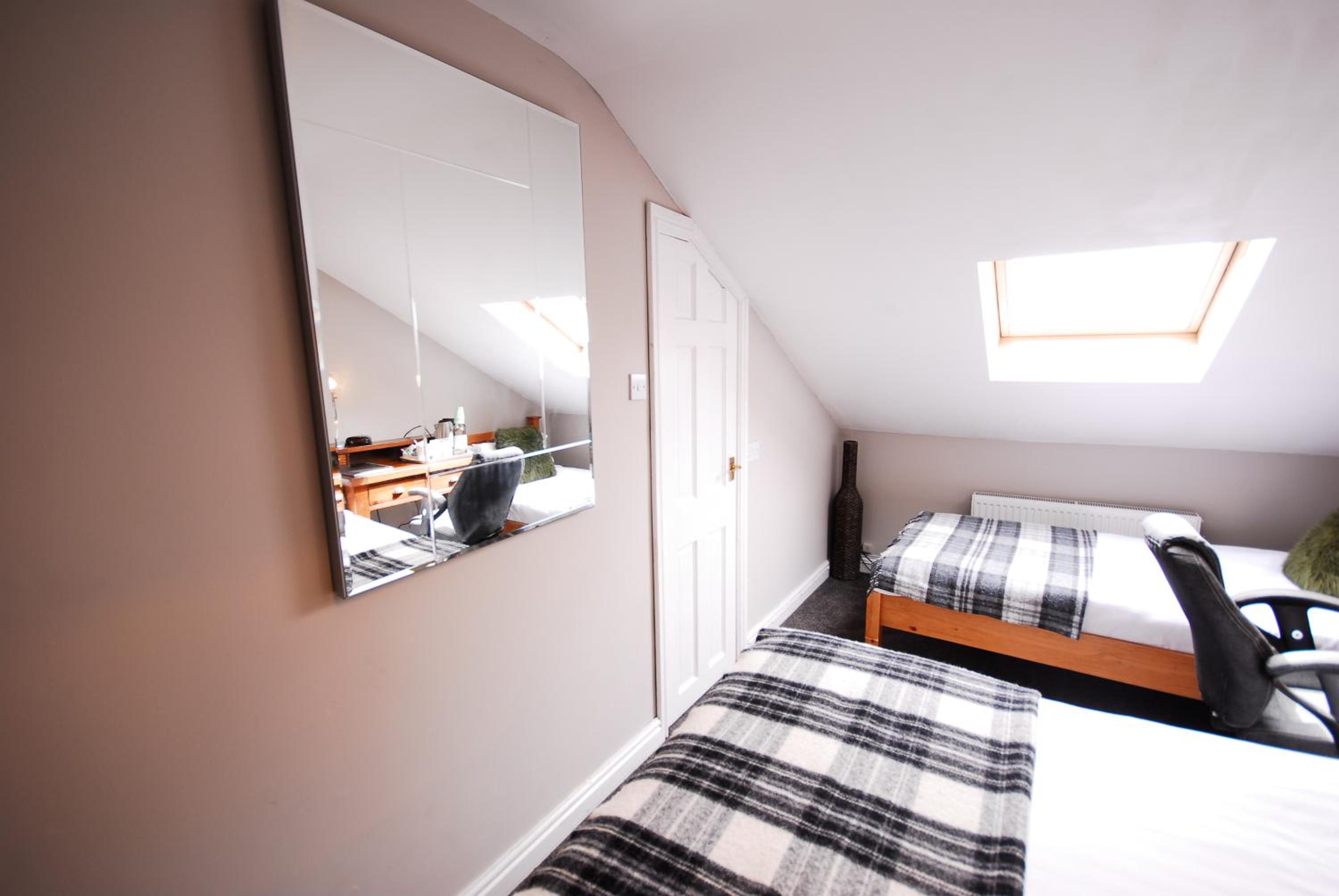 Standard Triple Room photo 2